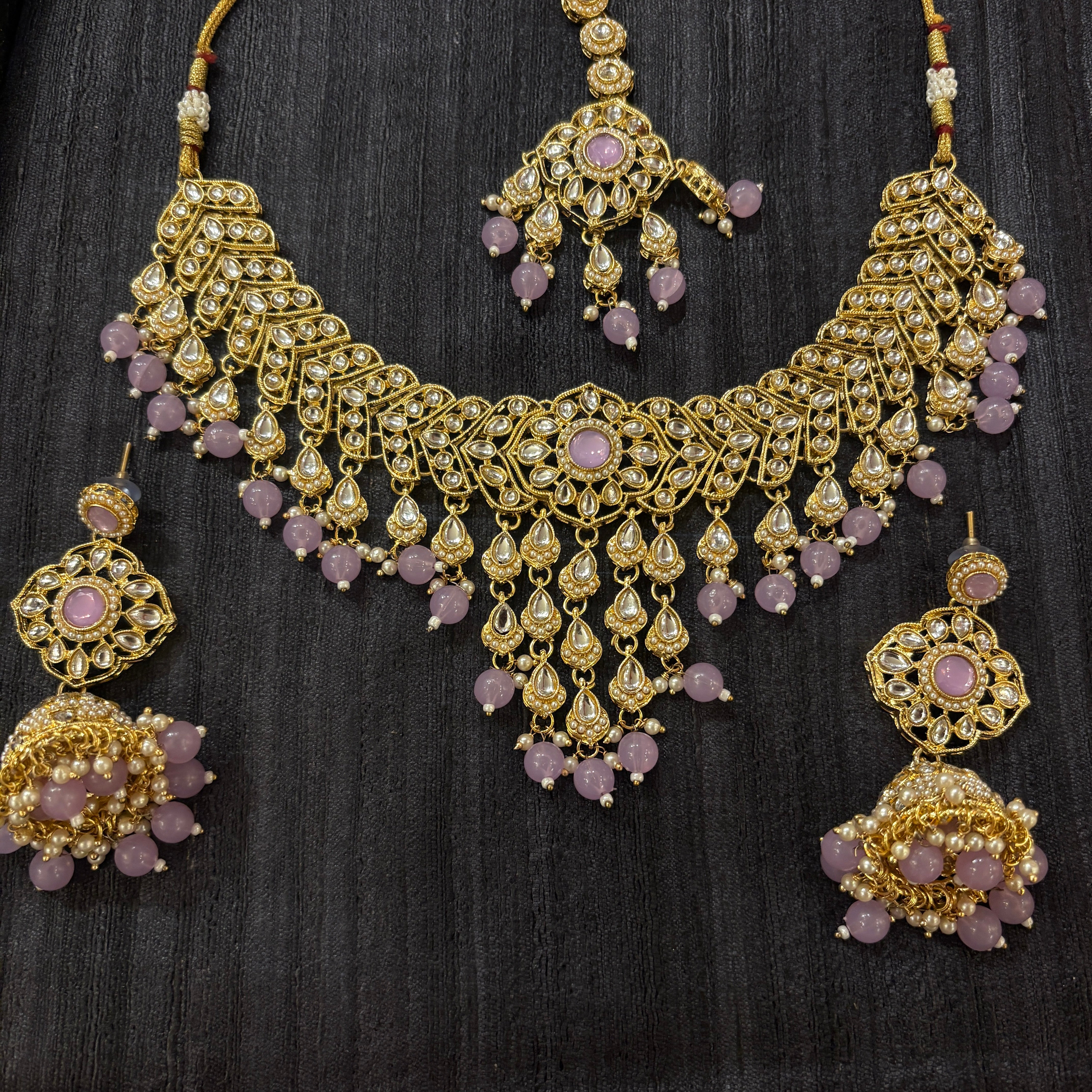 DT Four Point Flower Heavy Necklace Set-Colors