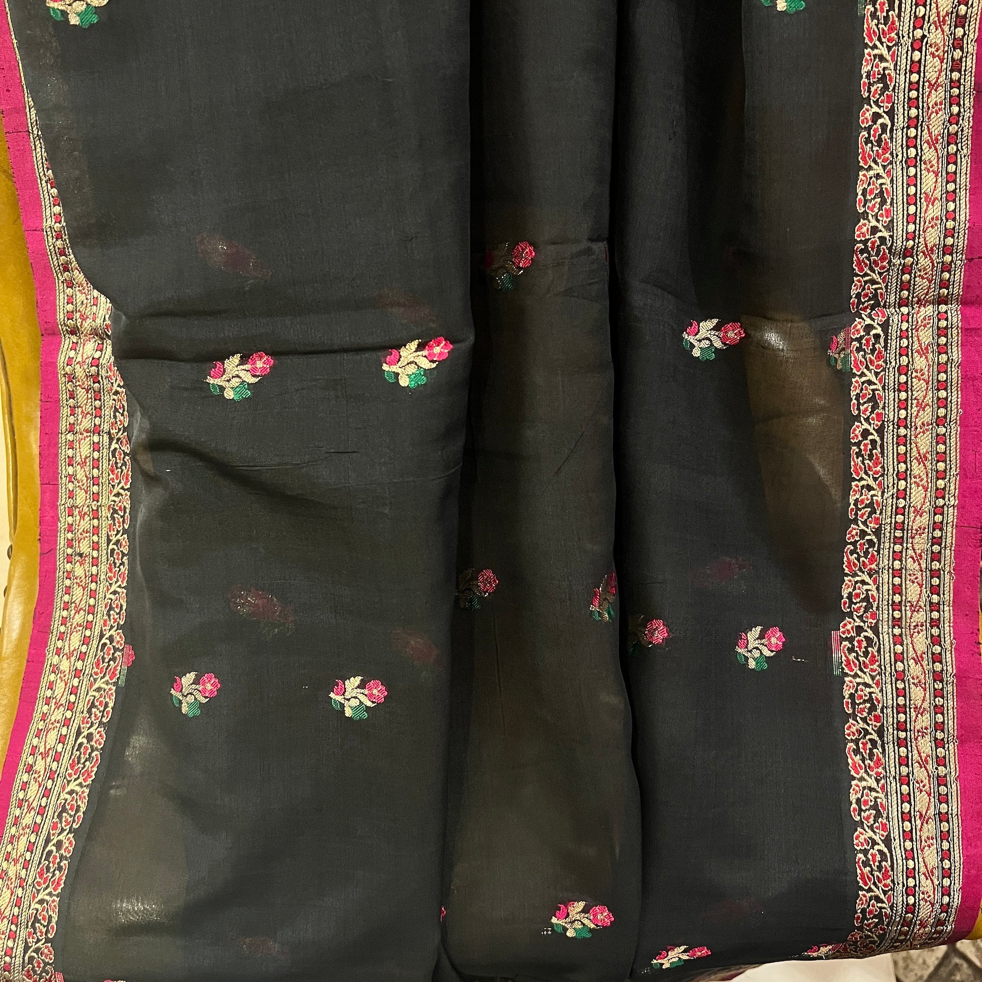 Black & Pink Banarasi Dupatta 9041 - Vintage India NYC