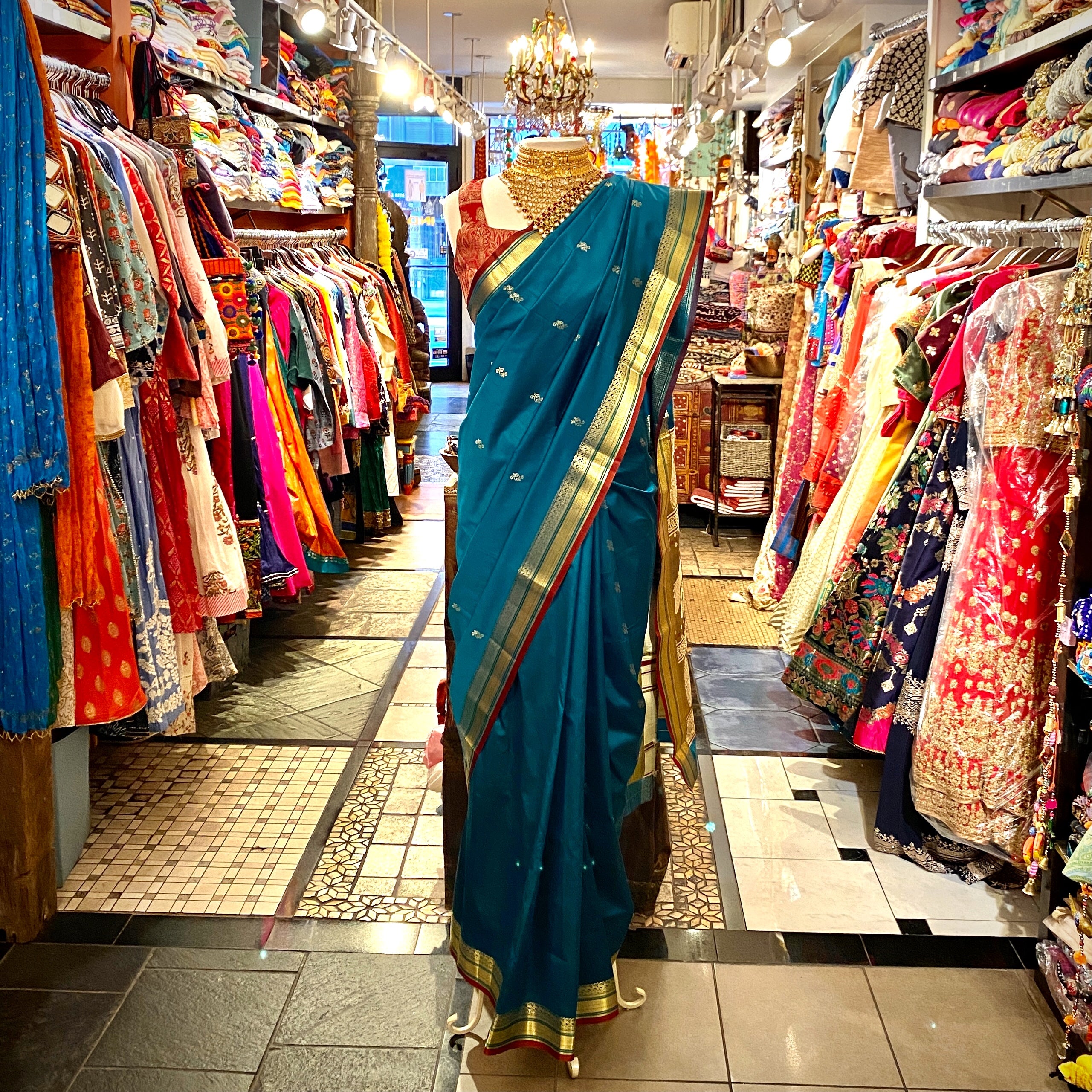 AR Saree with Brocade Border - Vintage India NYC