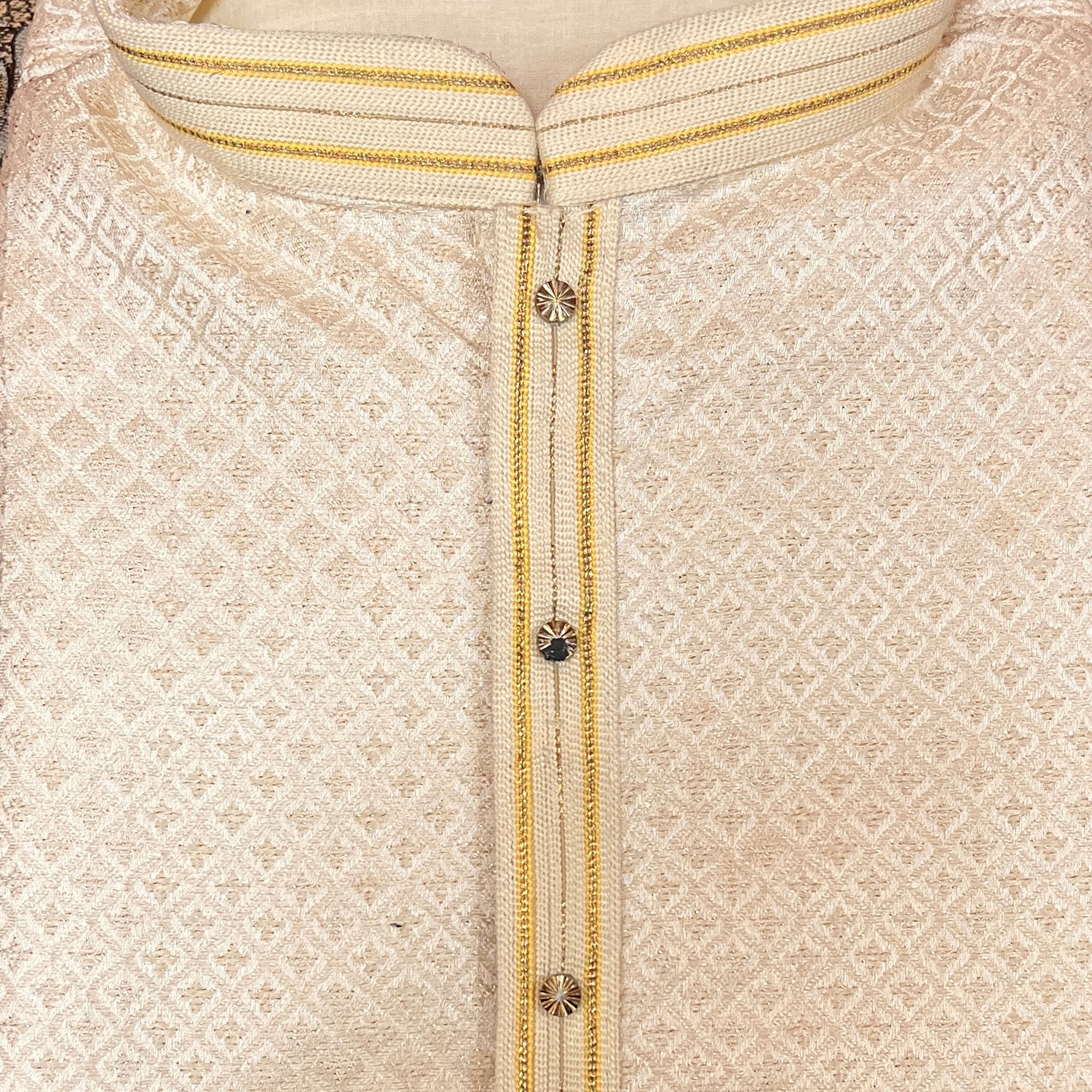 Small Ogee Brocade Kurta Set-Colors - Vintage India NYC