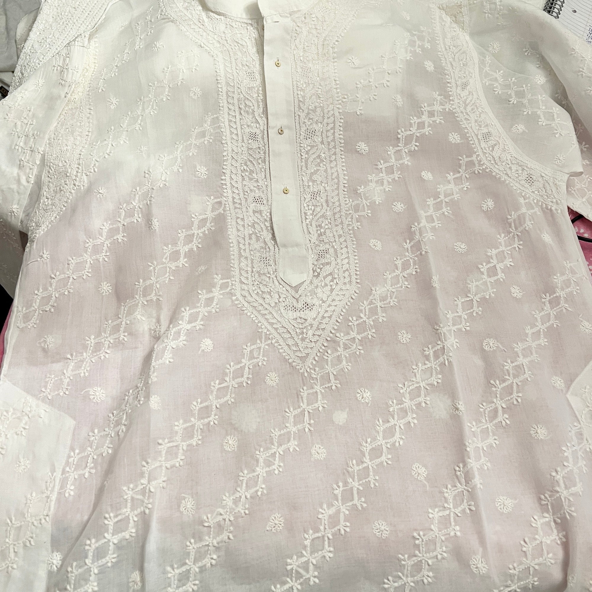 LH Hand Embroidered White Kurtas- Diagon - Vintage India NYC