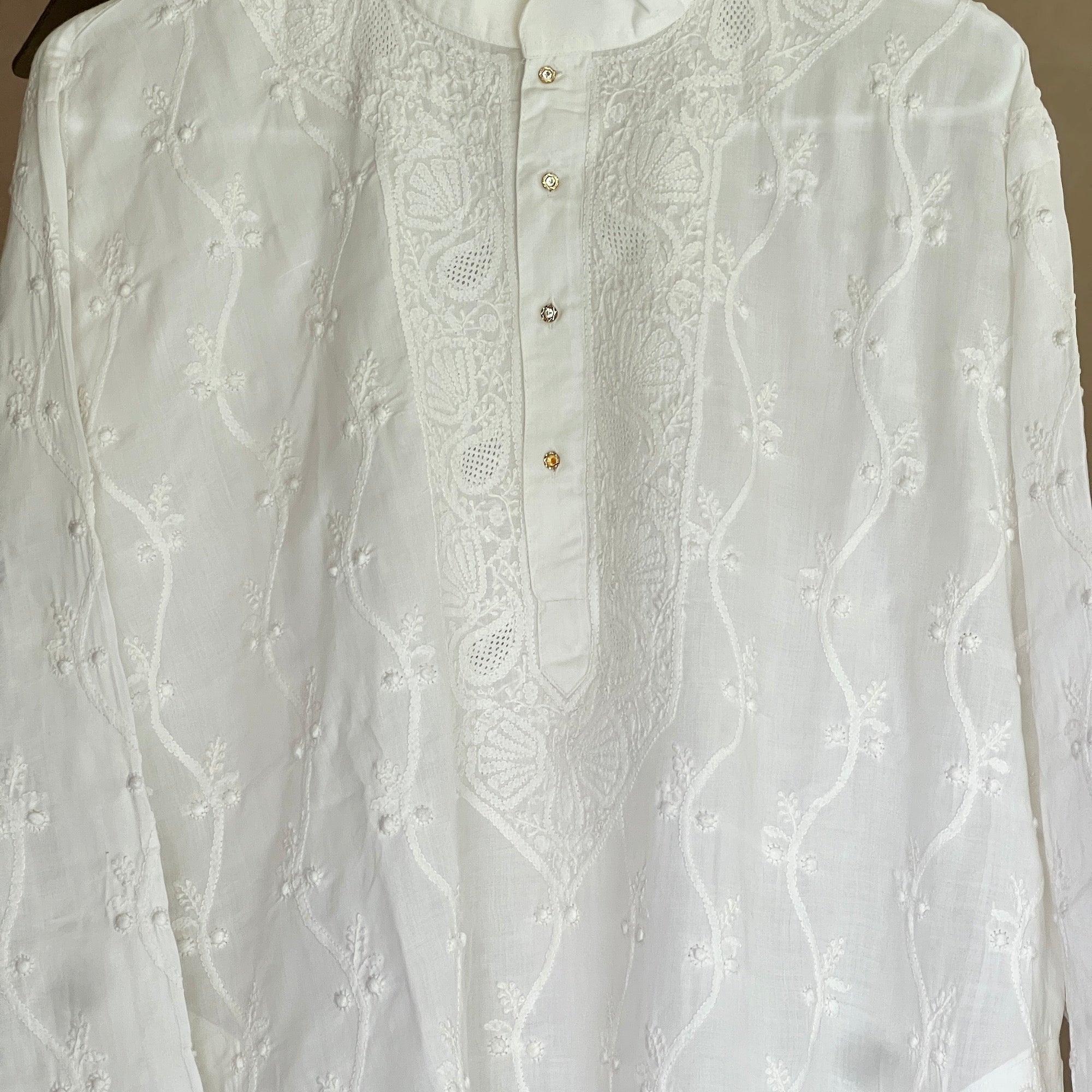LH Hand Embroidered White Kurtas- Murra Vine - Vintage India NYC