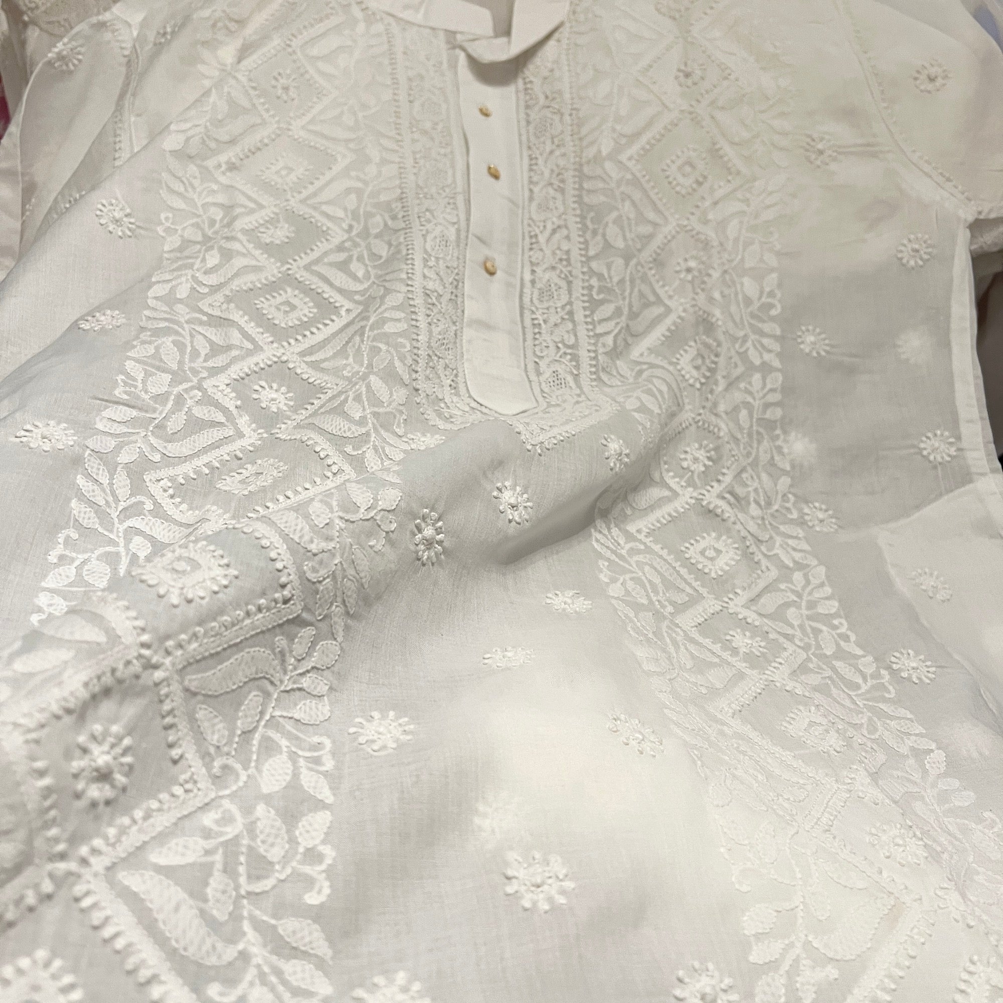 LH Hand Embroidered White Kurtas- Diamond - Vintage India NYC