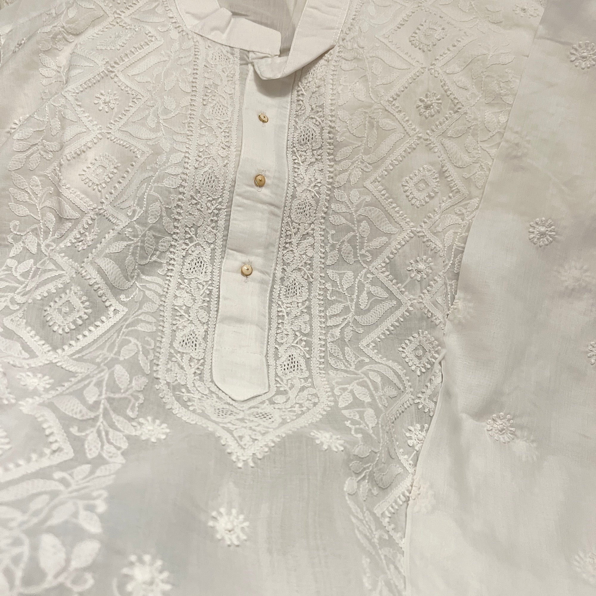 LH Hand Embroidered White Kurtas- Diamond - Vintage India NYC