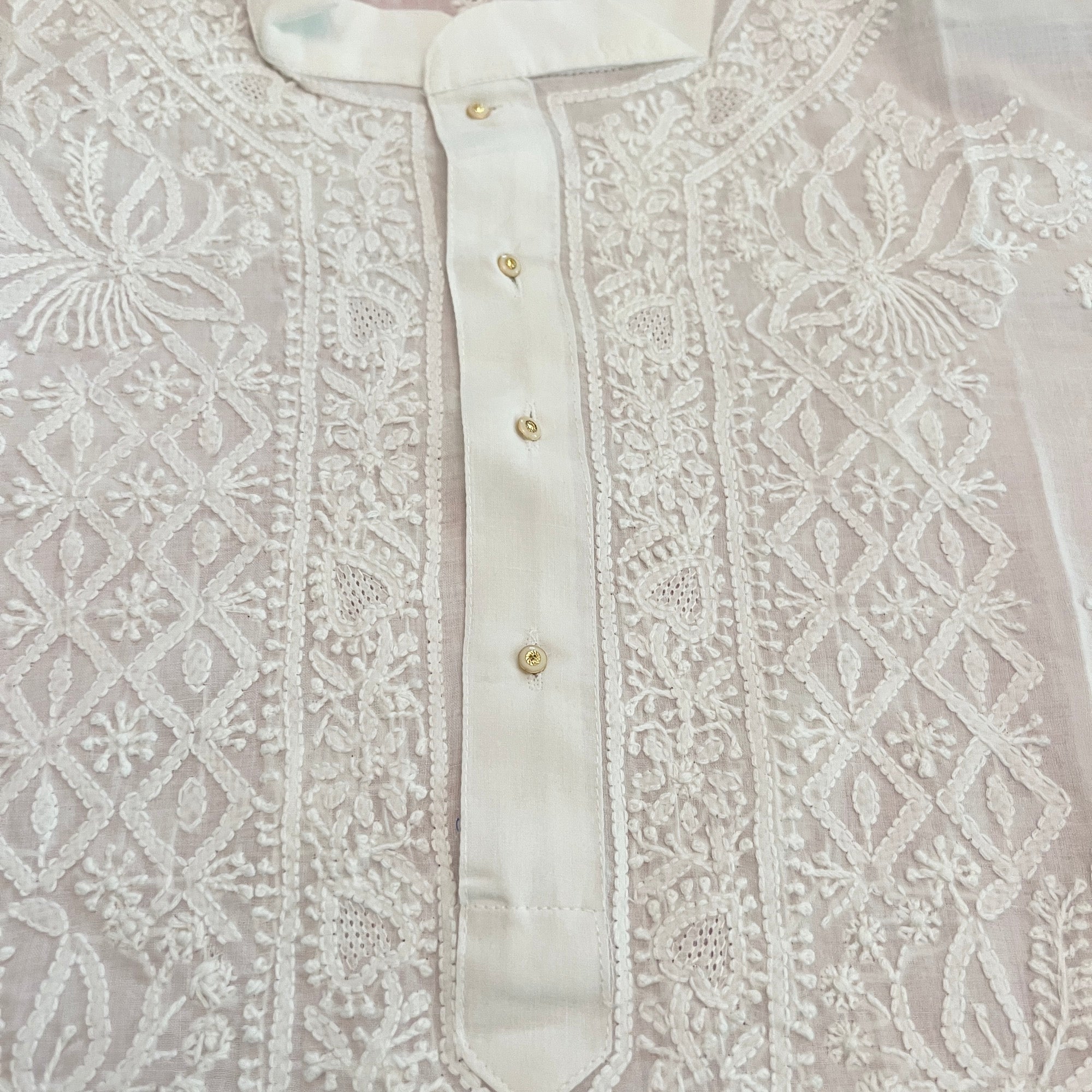 LH Hand Embroidered White Kurtas- Small Diamond - Vintage India NYC