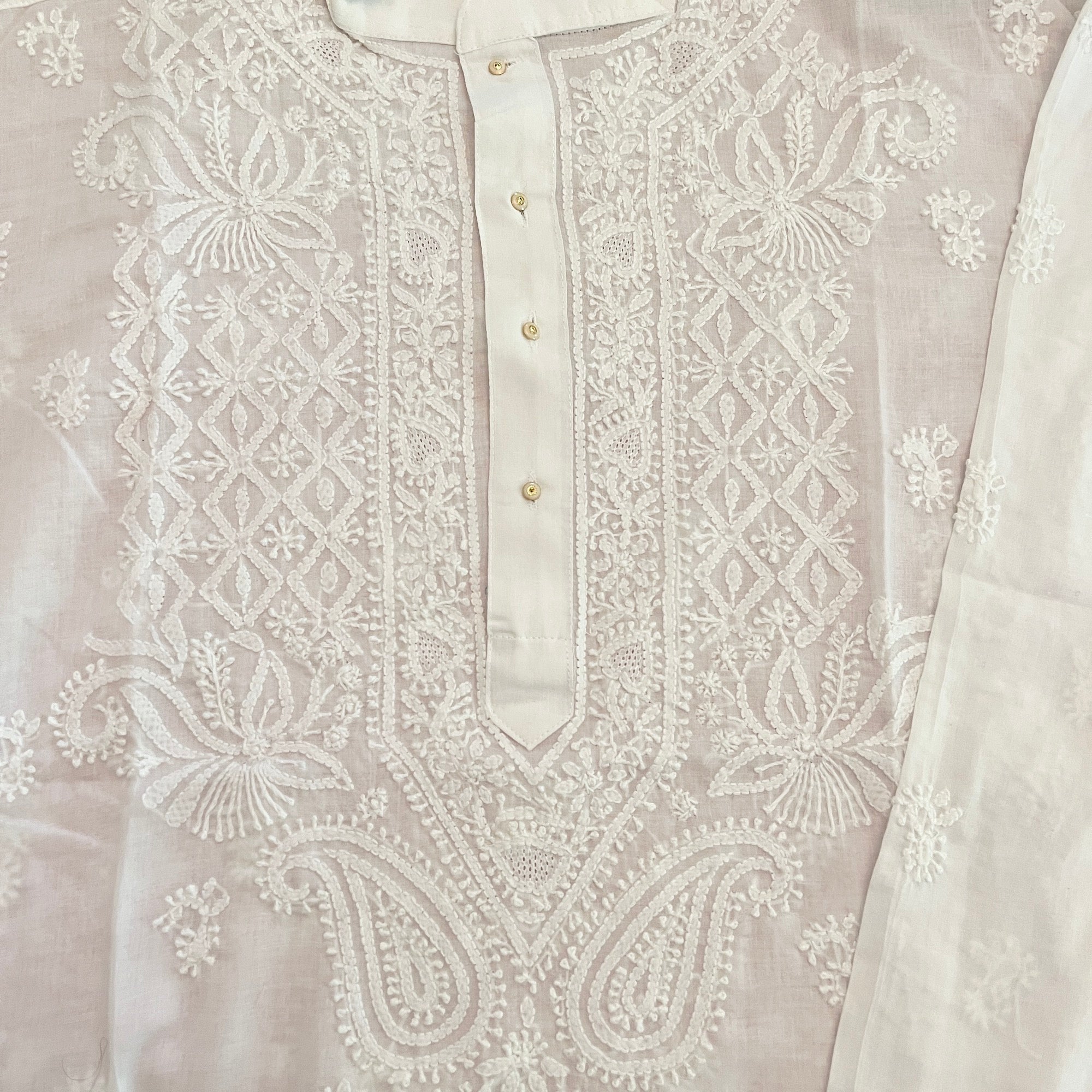 LH Hand Embroidered White Kurtas- Small Diamond - Vintage India NYC