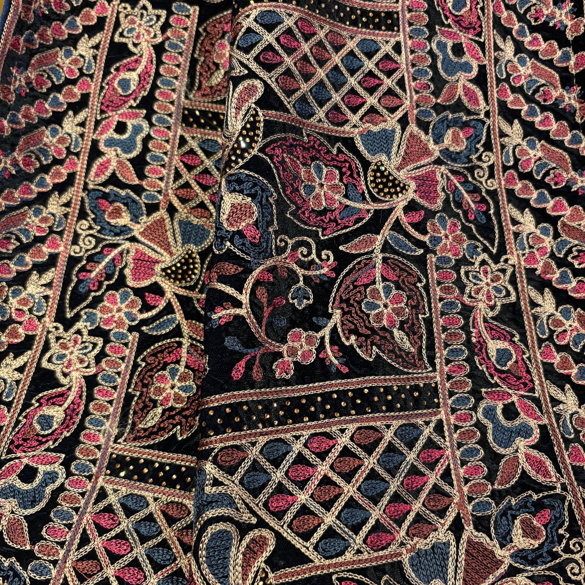 Mens Navy Velvet Embroidered Dupatta