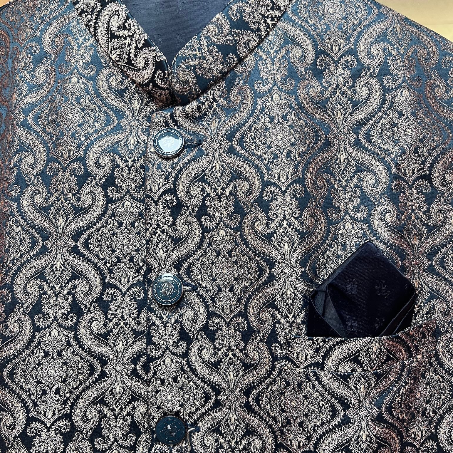 Double Paisley Vest-Colors