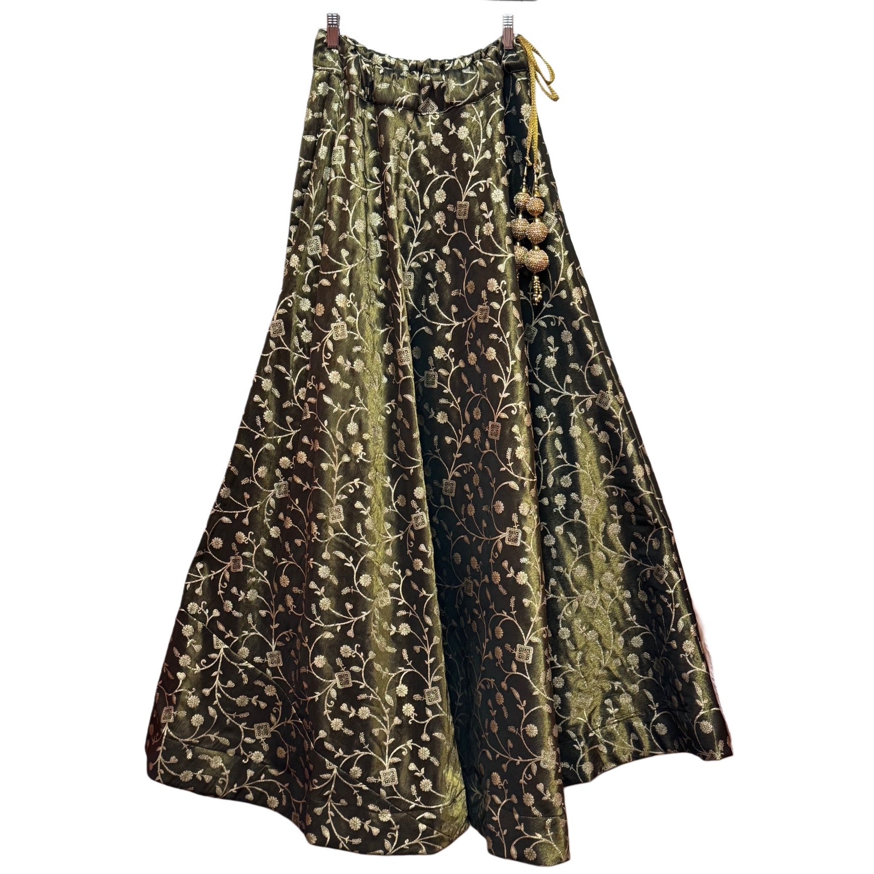 Shimmer Brocade Square Flower Lehengas - Extra Long - Vintage India NYC