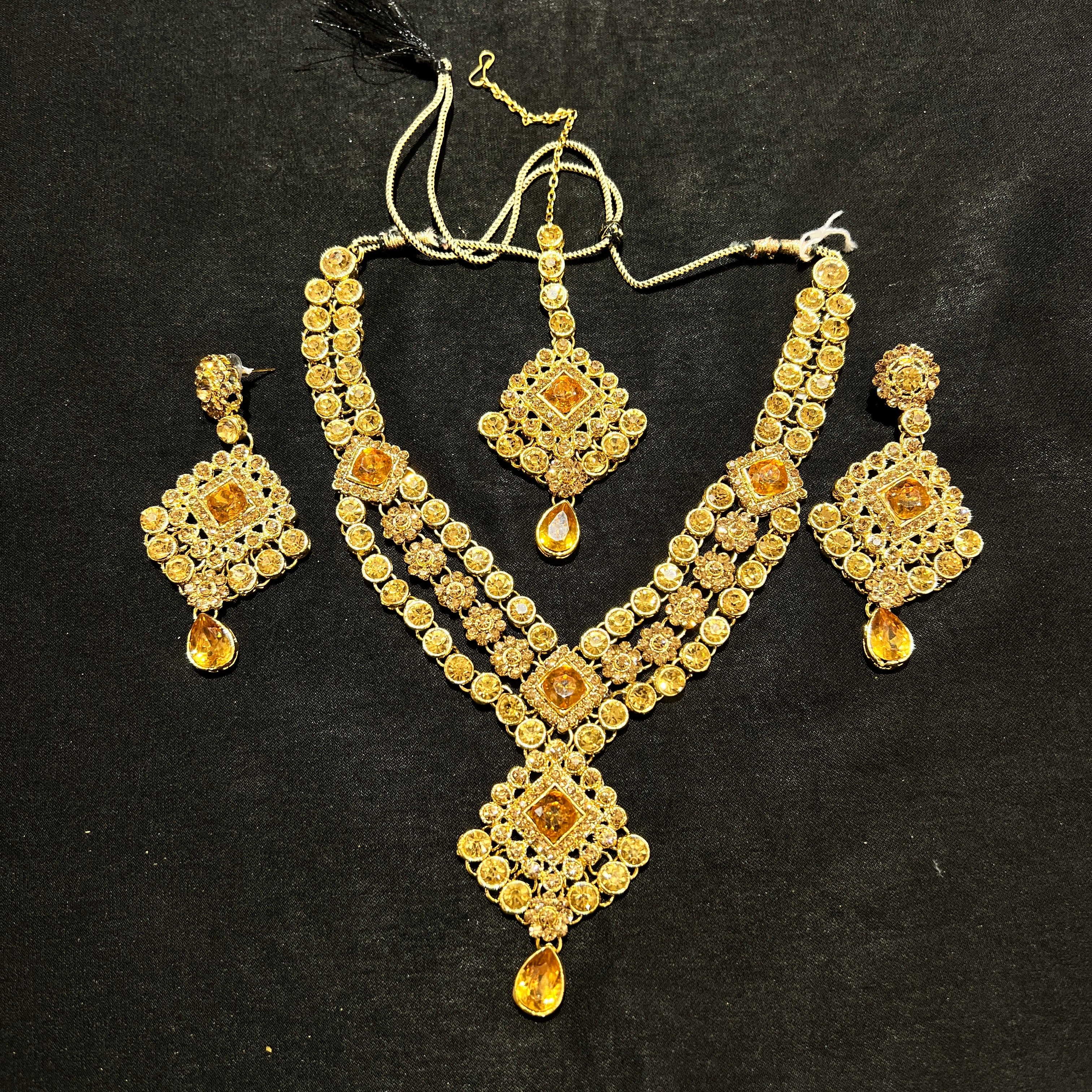 Heavy Gold Stone Diamond Necklace Set