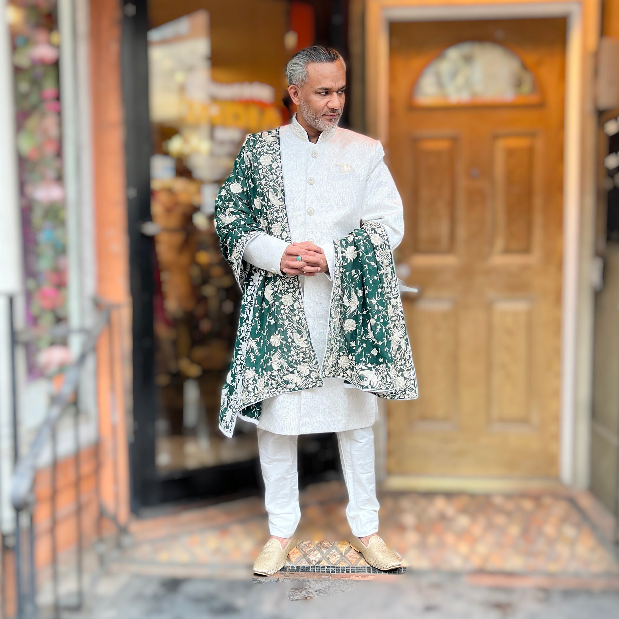 Mens White Embroidered Dupatta-2 Colors - Vintage India NYC