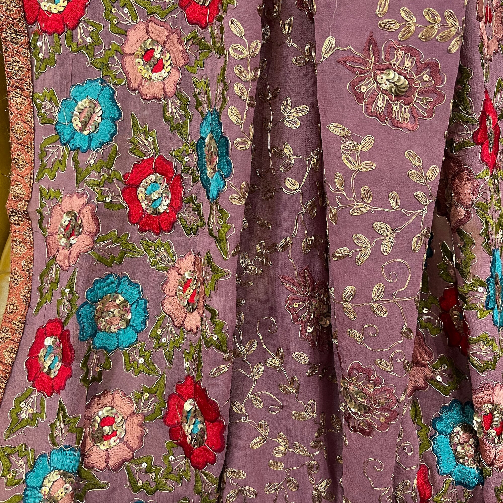 Mauve Floral Embroidered Dupatta 9047 - Vintage India NYC