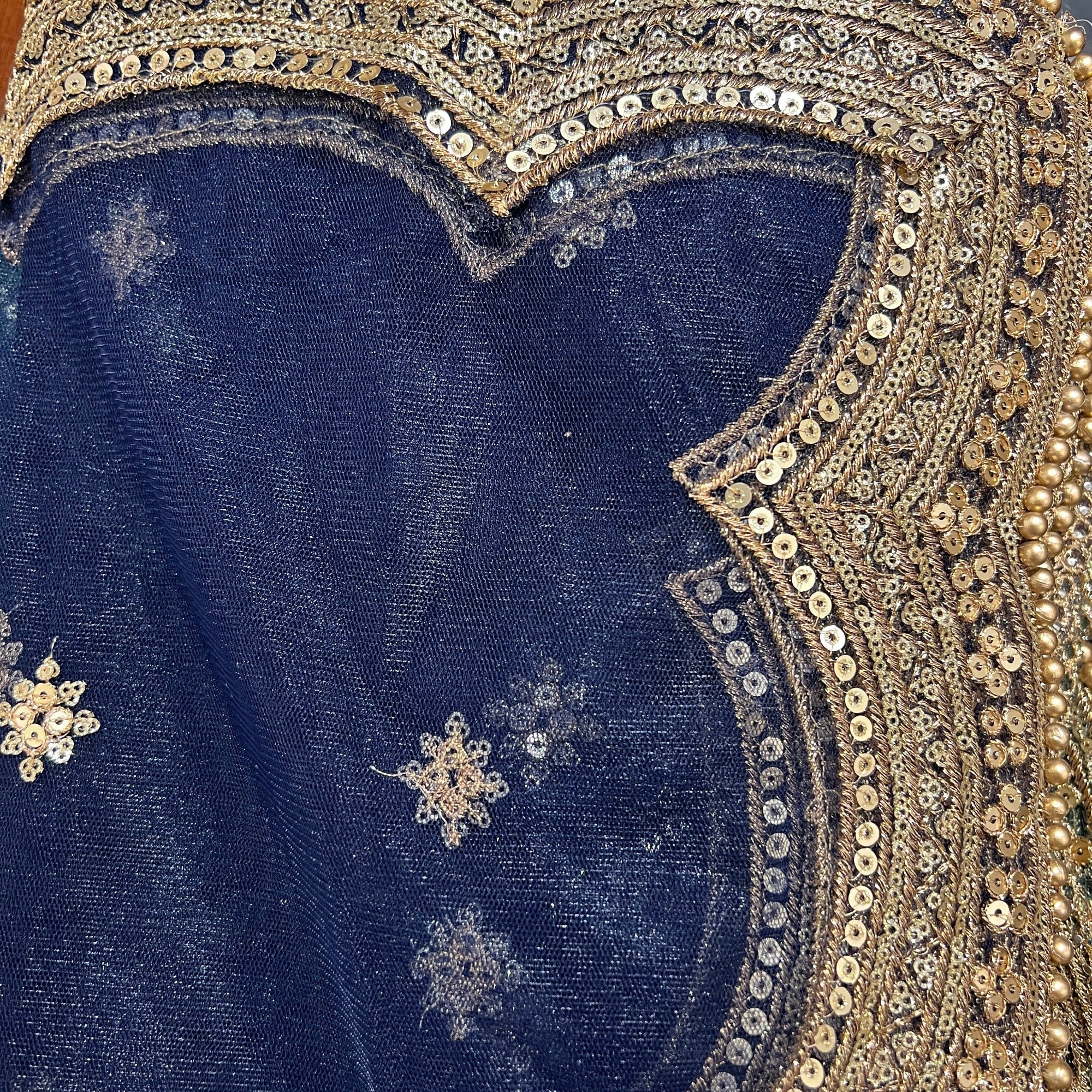 DT Gold Scallop Embroidered Dupatta - Vintage India NYC