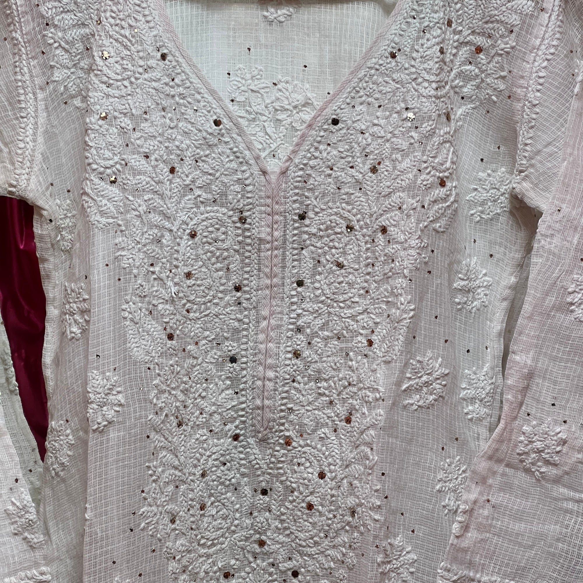 White Embroidered Kurta-Size 32 - Vintage India NYC