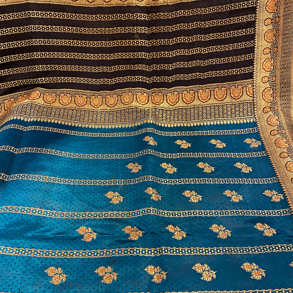 Vintage Banarasi Saree 232 - Vintage India NYC