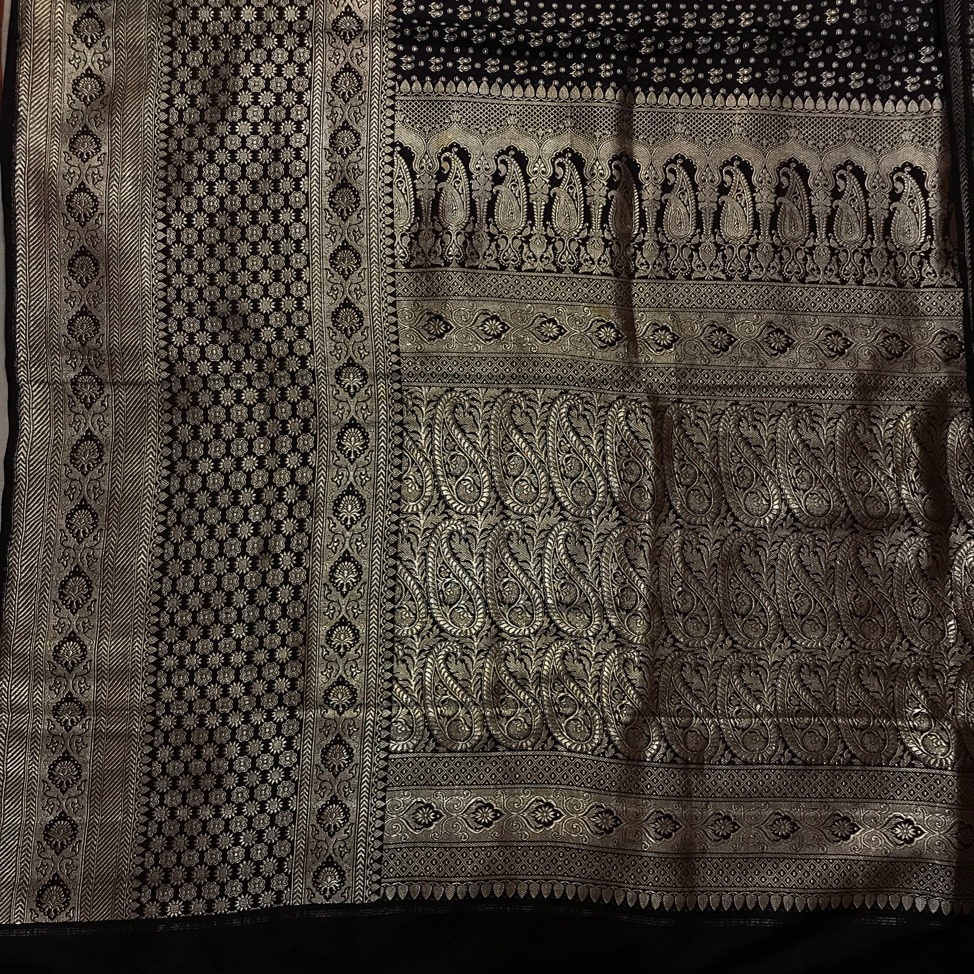 Vintage Banarasi Saree 305 - Vintage India NYC