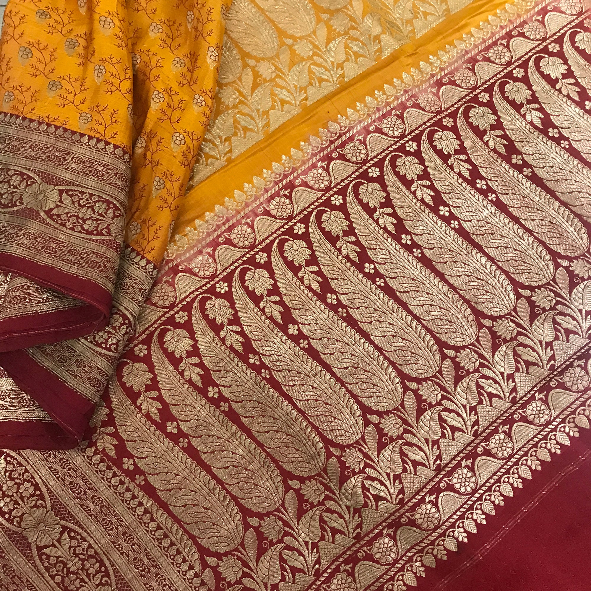 Vintage Banarasi Saree 322 - Vintage India NYC