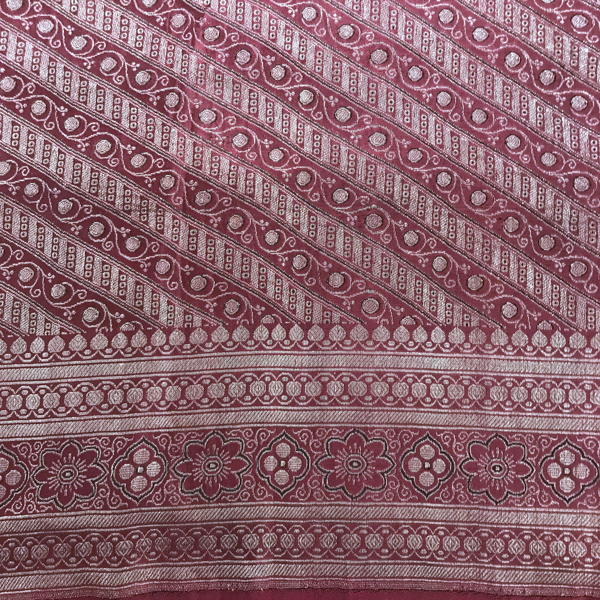 Vintage Banarasi Saree 331 - Vintage India NYC