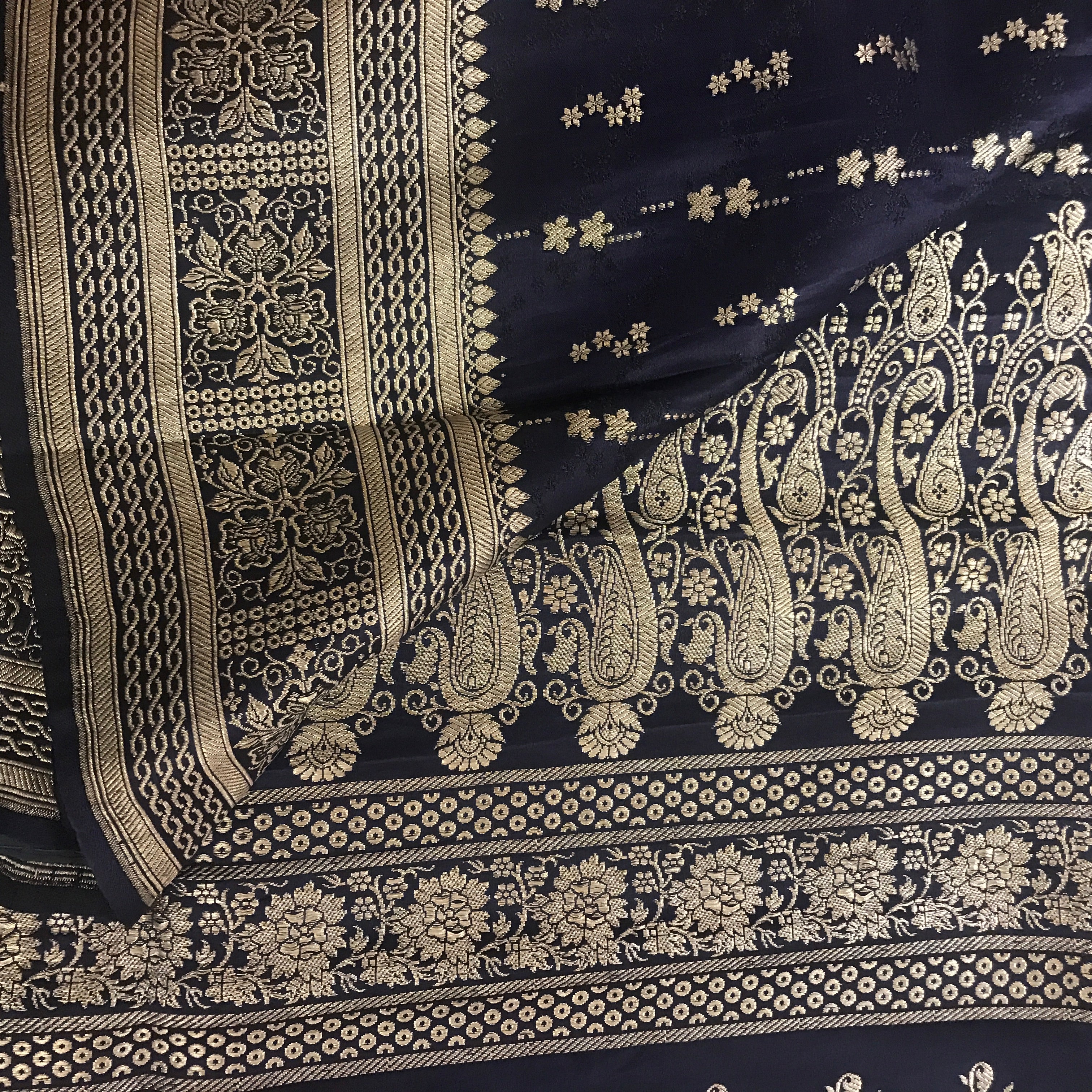 Vintage Banarasi Saree 338 - Vintage India NYC