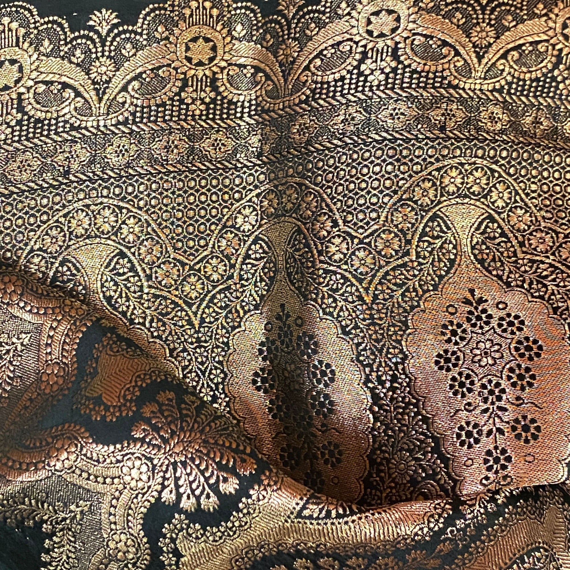 Vintage Banarasi Saree 613 - Vintage India NYC