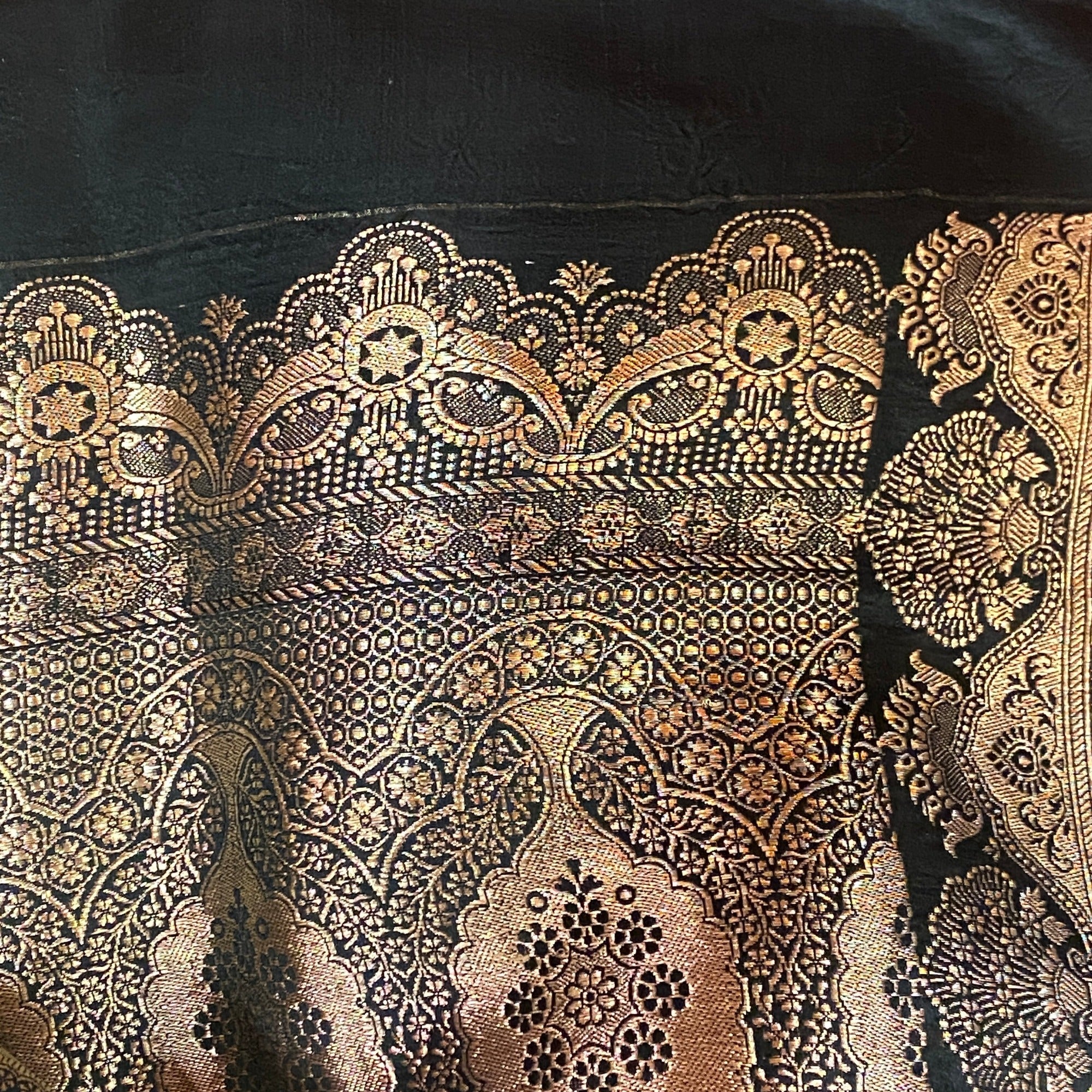 Vintage Banarasi Saree 613 - Vintage India NYC