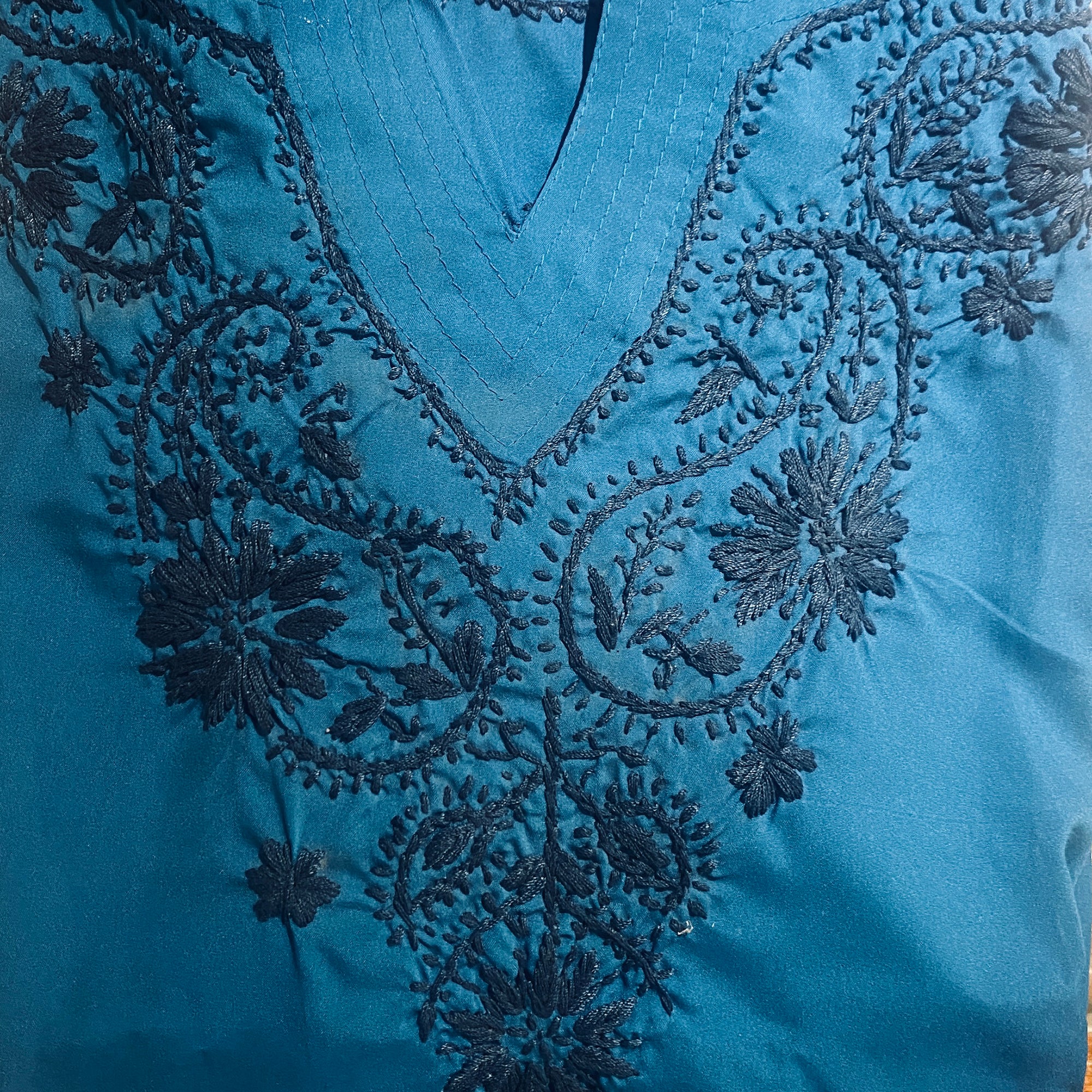 AR Short Embroidered Cotton Tunic Kurti-XL - Vintage India NYC