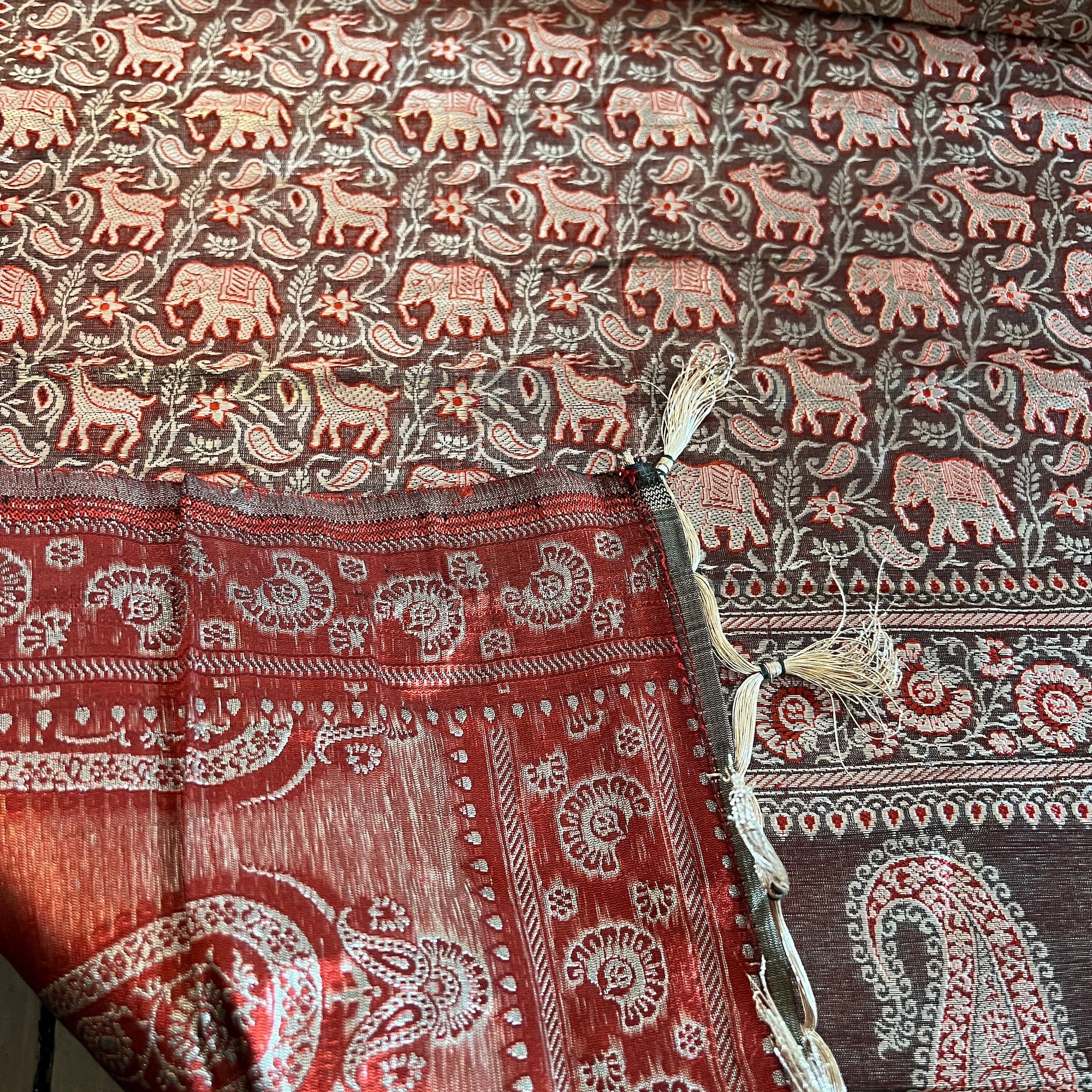 LH Banarsi SilkTable Runners-2 Styles - Vintage India NYC