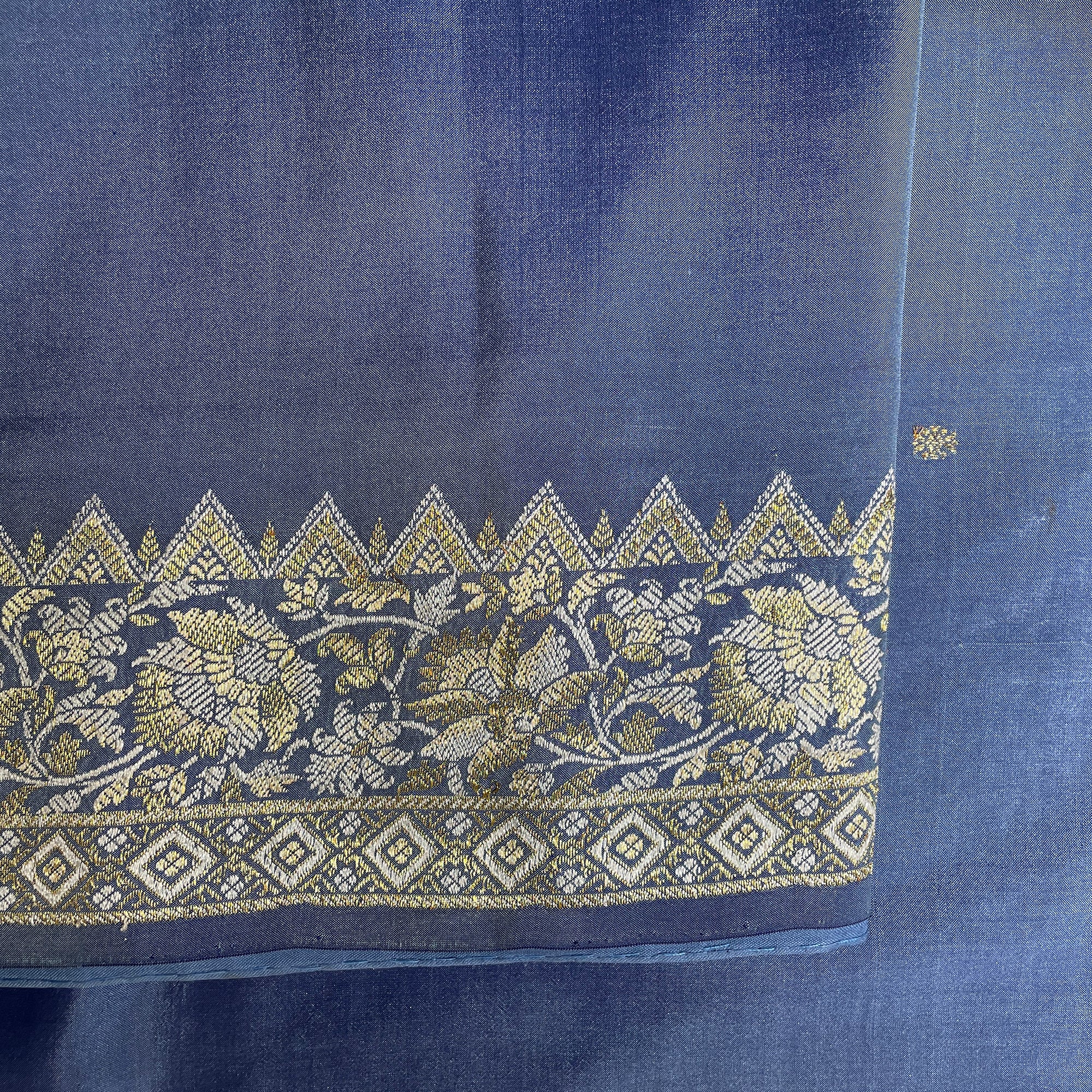 Vintage Banarasi Saree 601 - Vintage India NYC