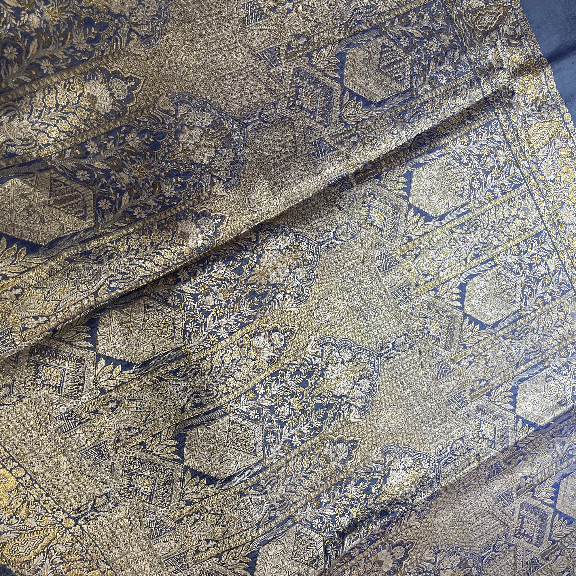 Vintage Banarasi Saree 601 - Vintage India NYC