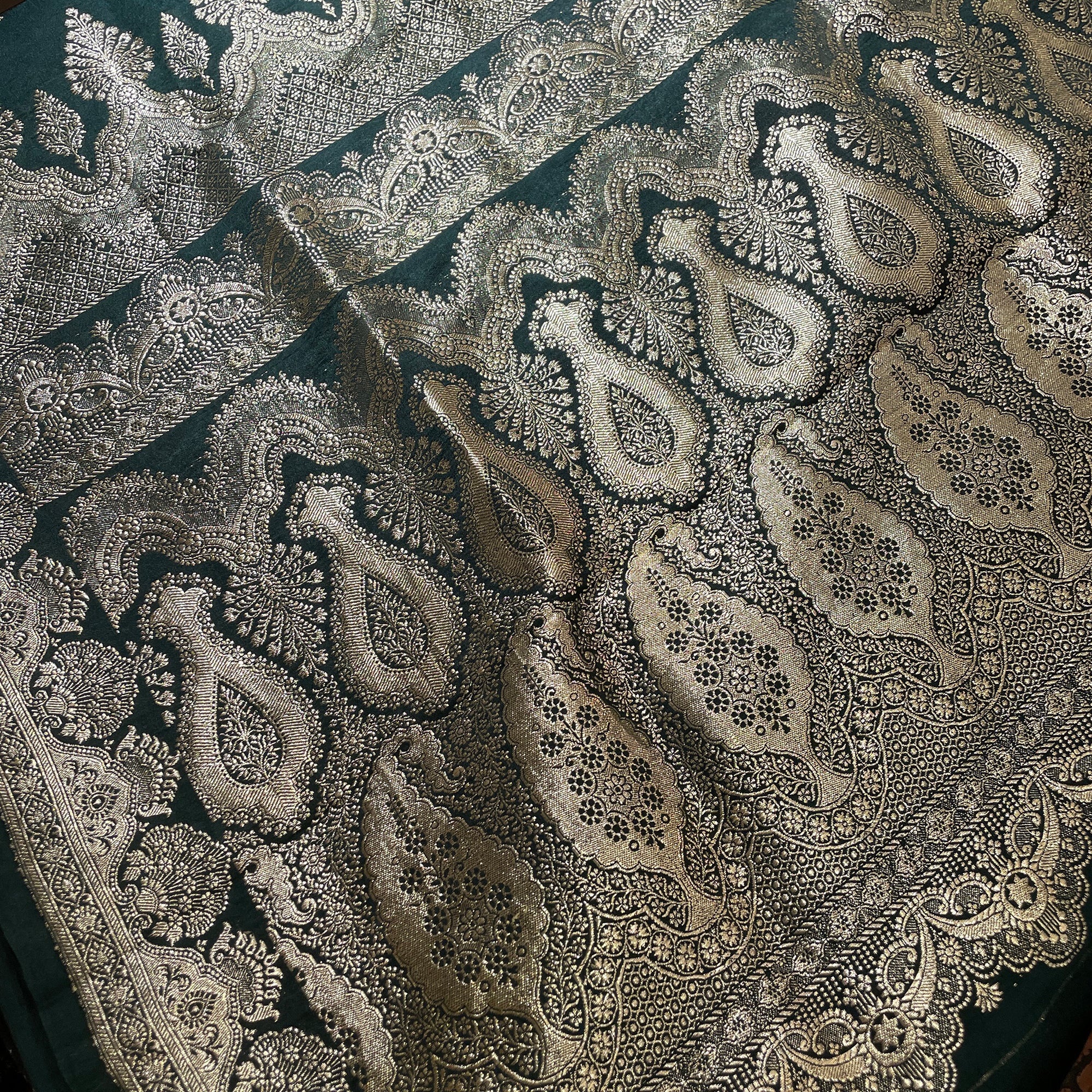 Vintage Banarasi Saree 613 - Vintage India NYC