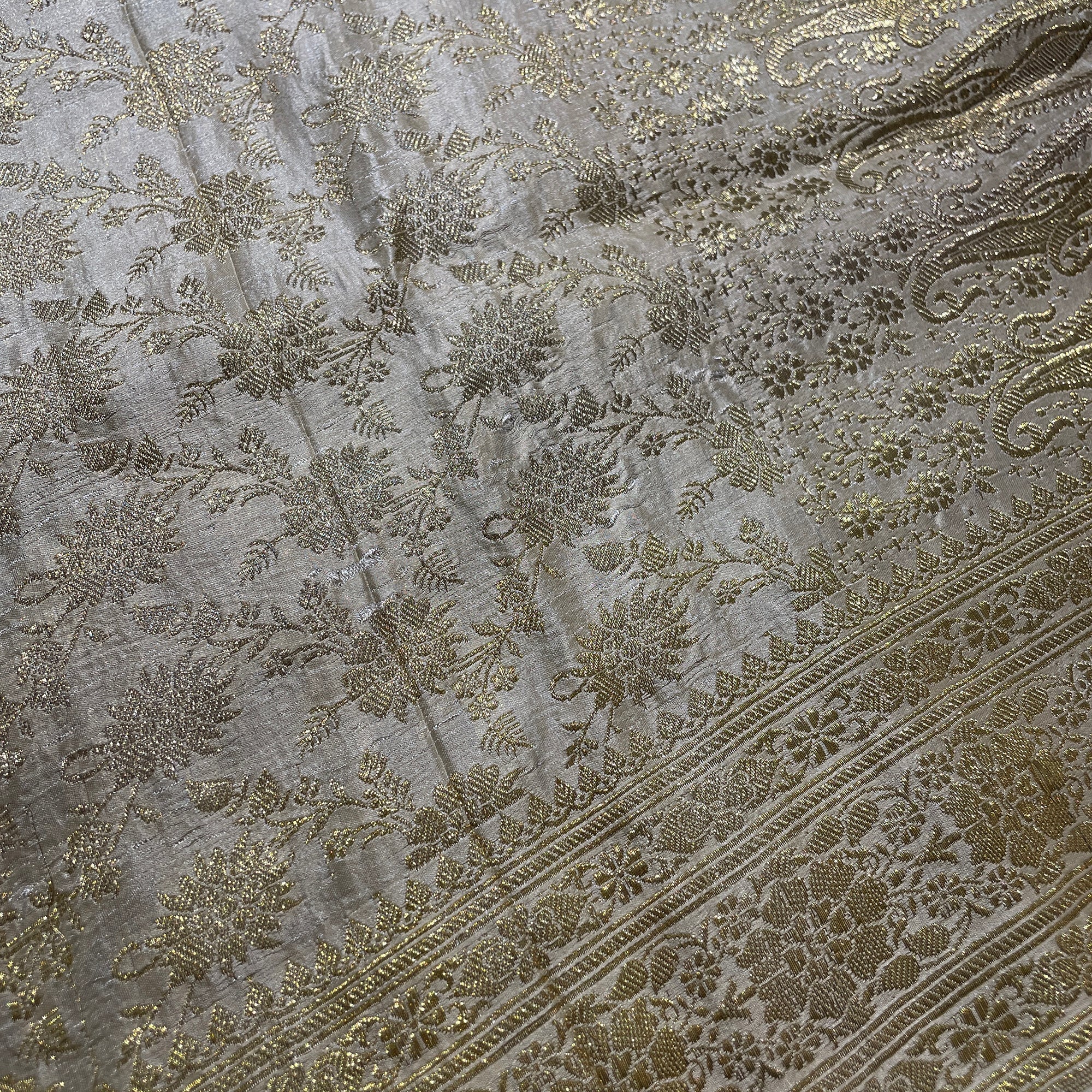 Vintage Banarasi Saree 620 - Vintage India NYC