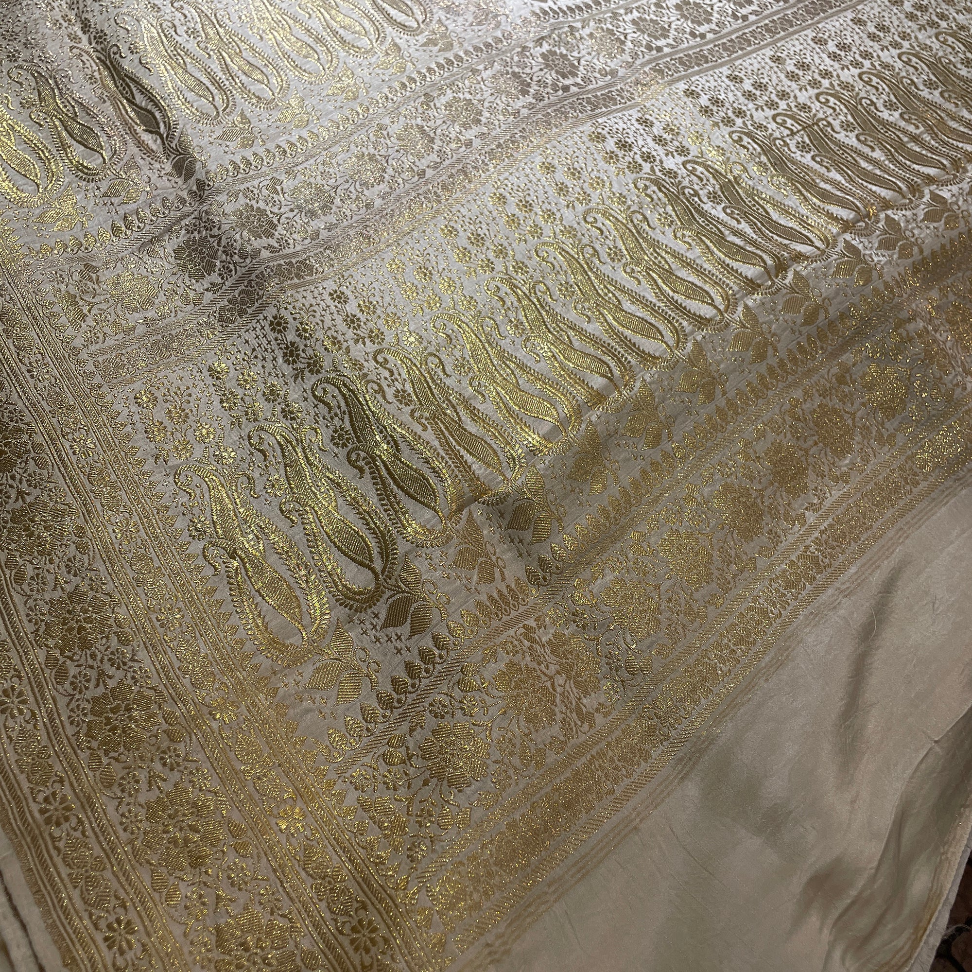 Vintage Banarasi Saree 620 - Vintage India NYC
