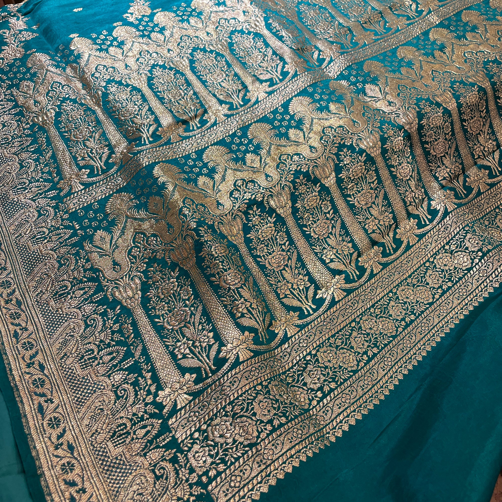 Vintage Banarasi Saree 621 - Vintage India NYC