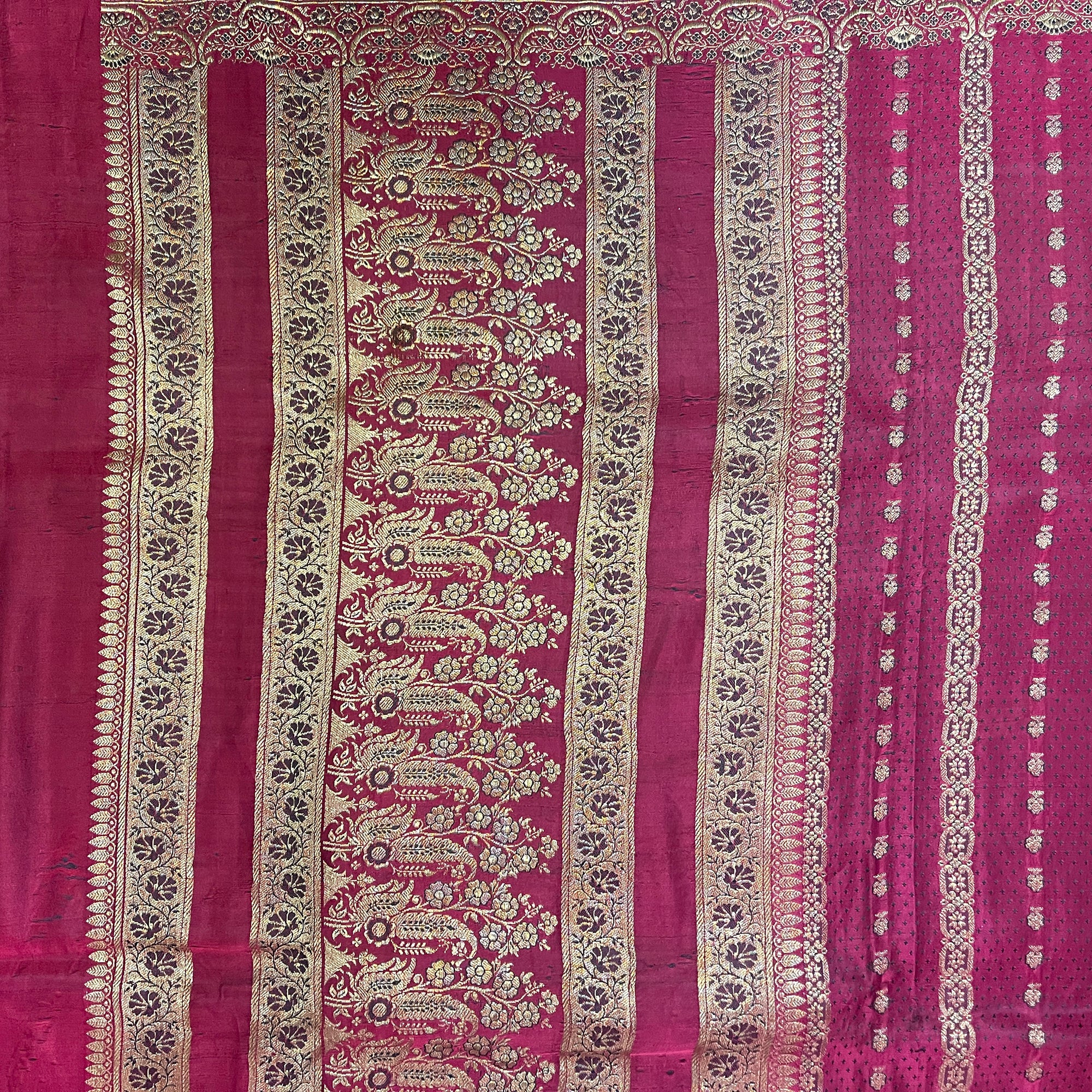 Vintage Banarasi Saree 110 - Vintage India NYC