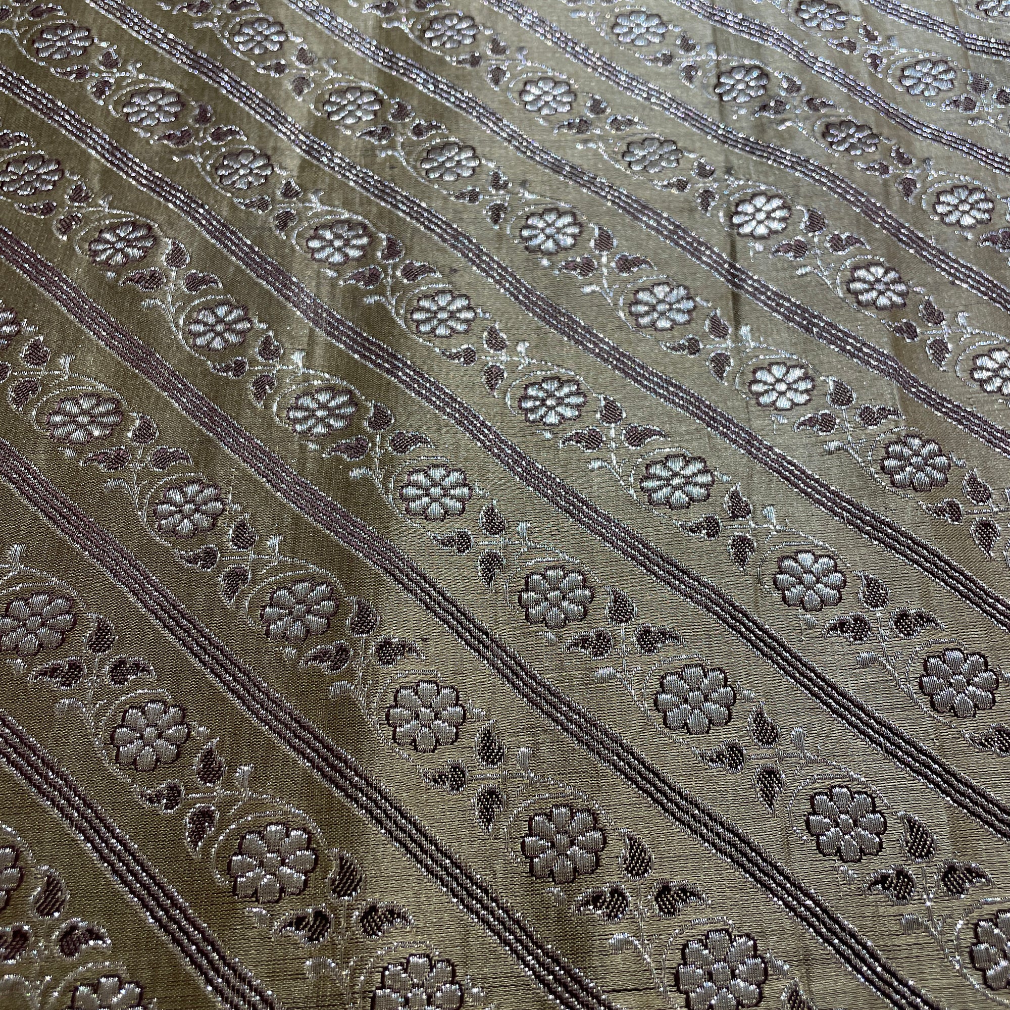 Vintage Banarasi Saree 709 - Vintage India NYC