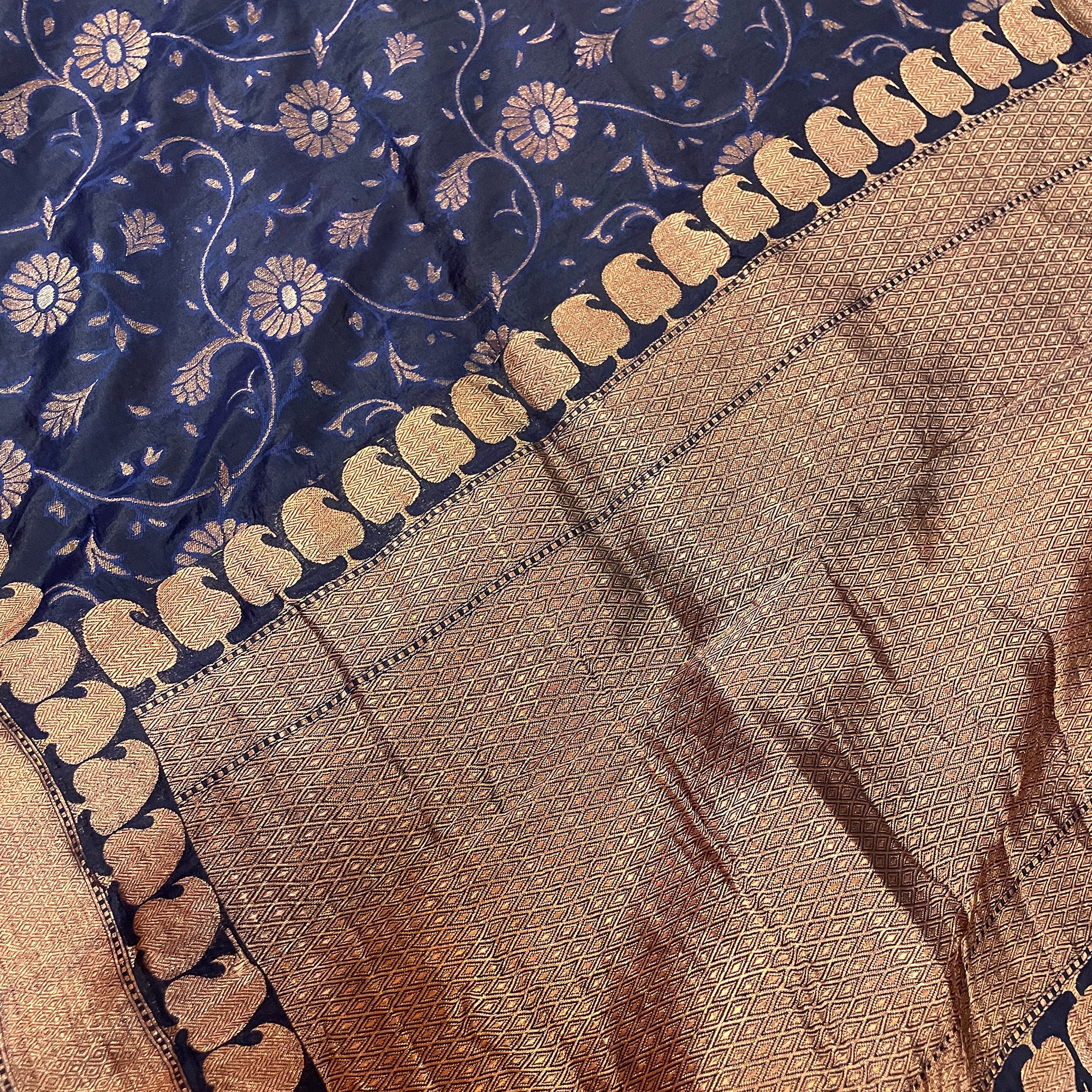 Vintage Banarasi Saree 711 - Vintage India NYC