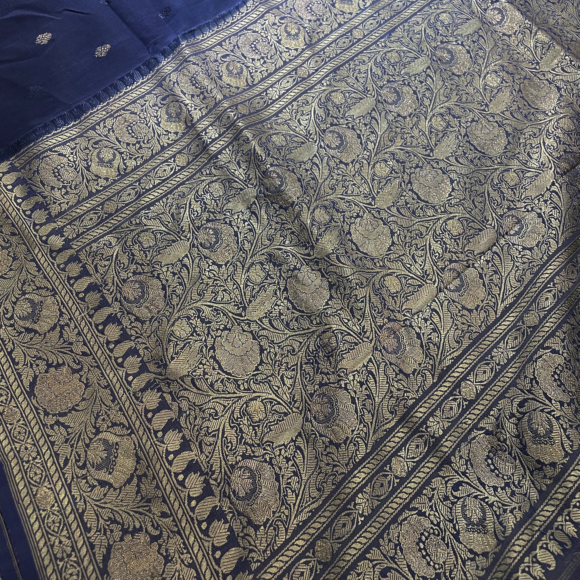 Vintage Banarasi Saree 714 - Vintage India NYC