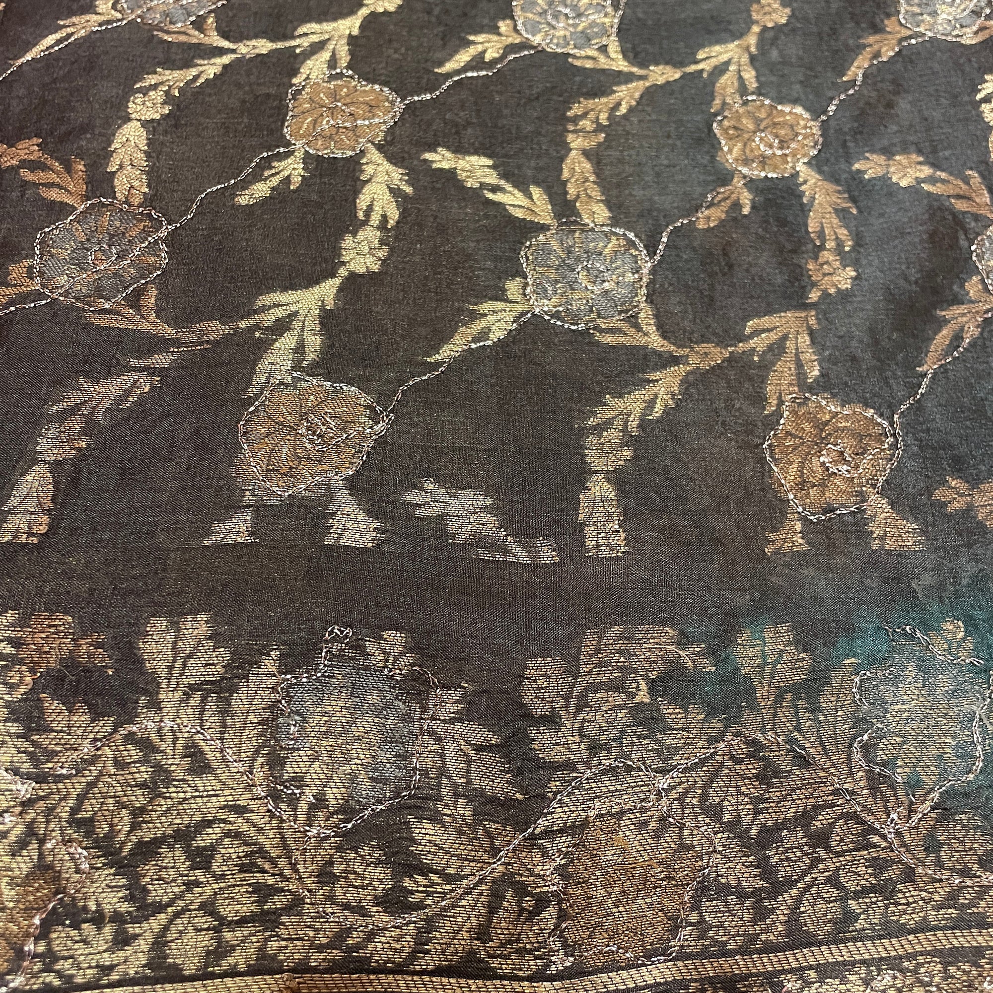 Vintage Banarasi Saree 717 - Vintage India NYC