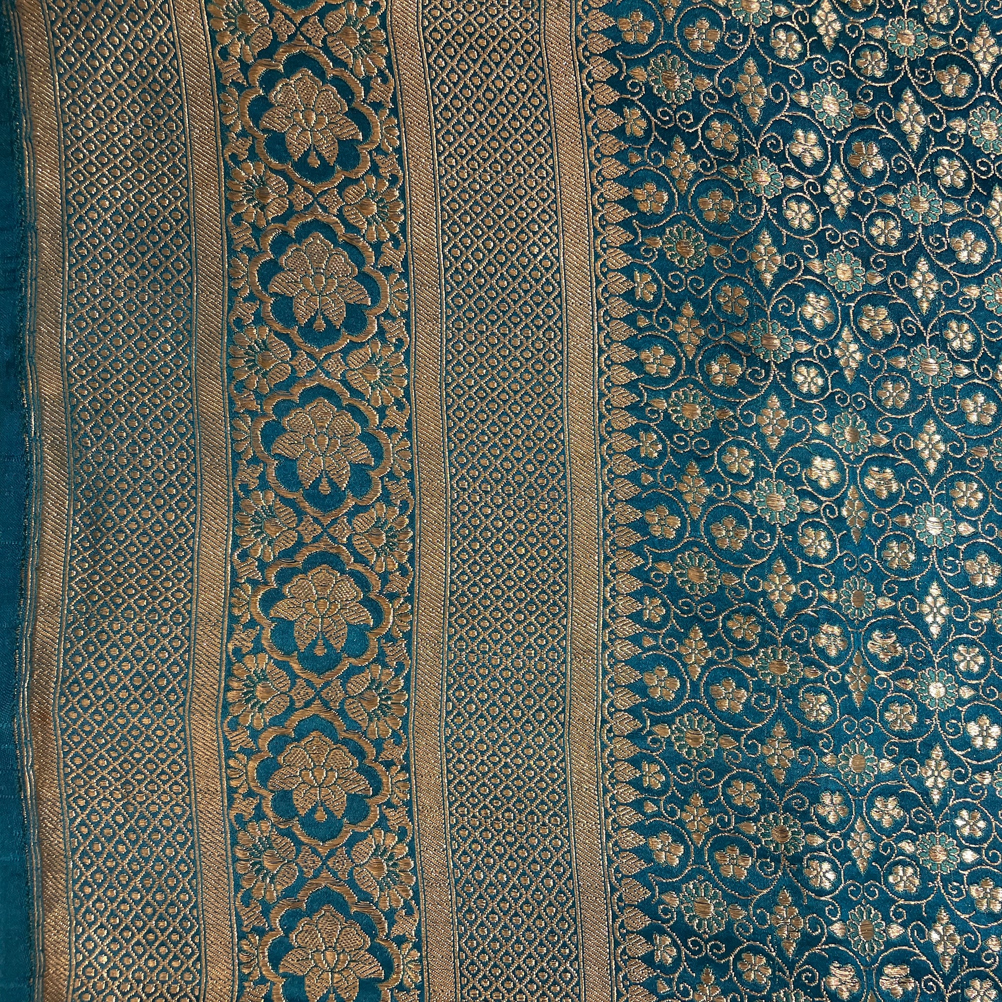 Vintage Banarasi Saree 722 - Vintage India NYC