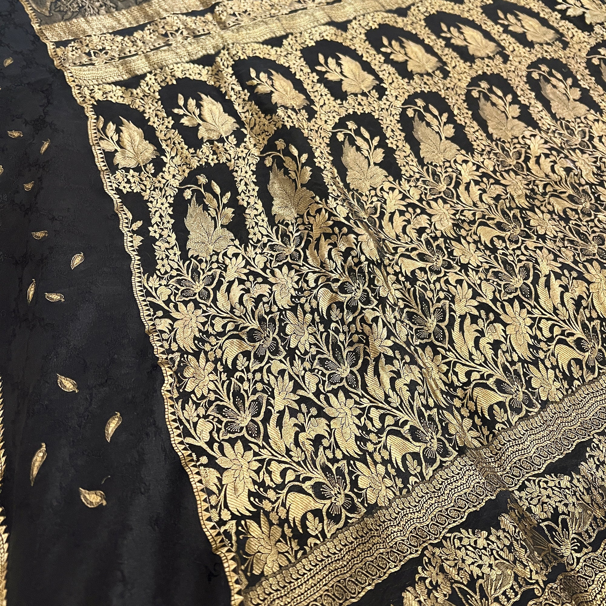 Vintage Banarasi Saree 729 - Vintage India NYC