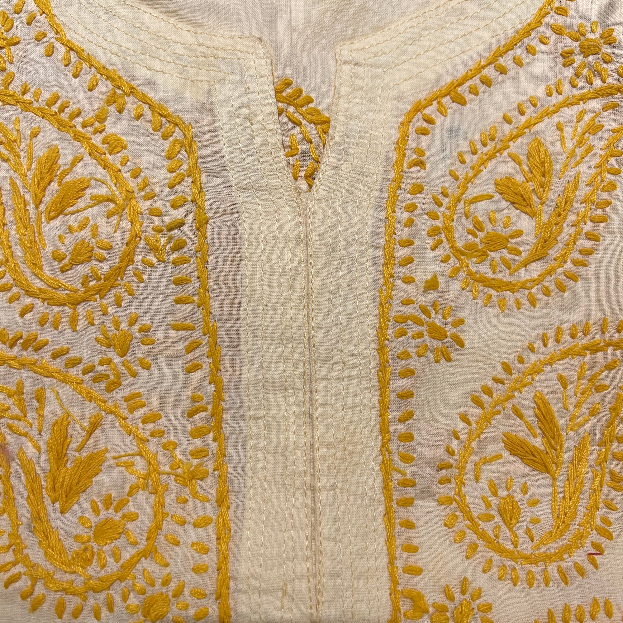 AR Short Embroidered Cotton Tunic Kurti-M - Vintage India NYC