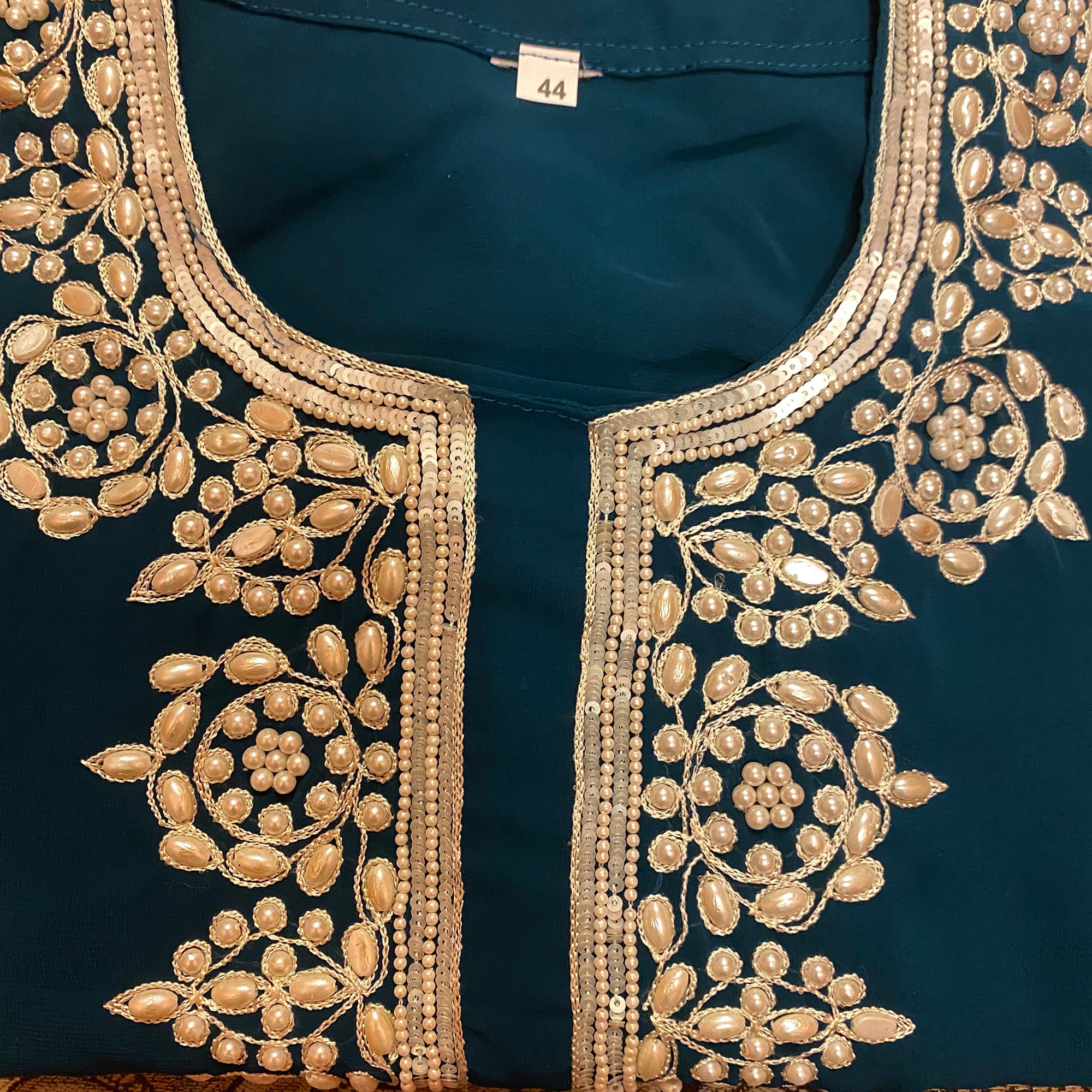 DT Georgette Kurti Size 44 - Vintage India NYC