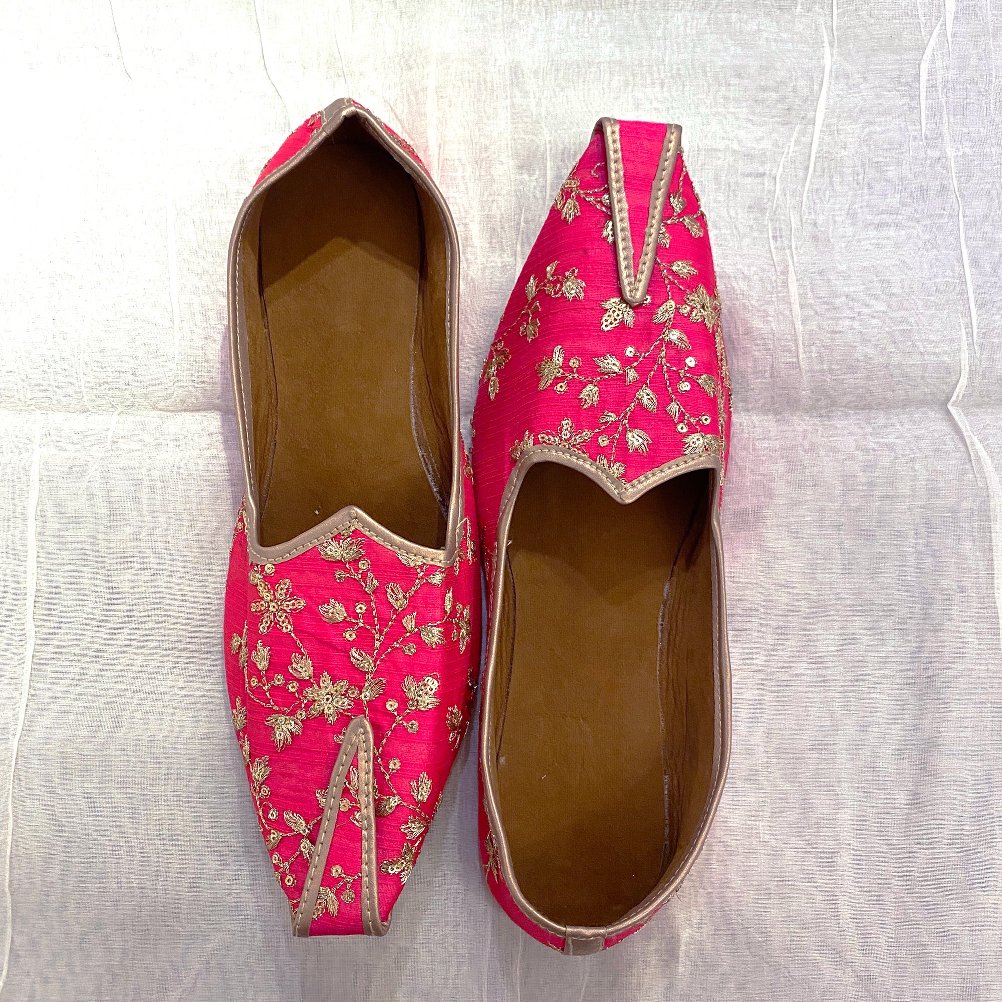 YD Fuchsia Mojaris - Vintage India NYC