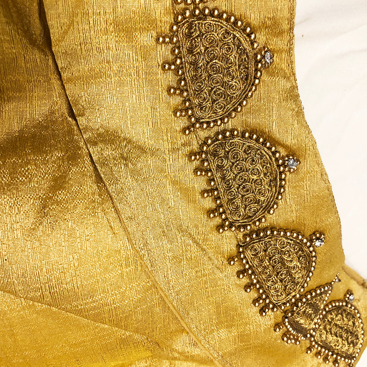 IE Gold Blouses-sleeveless - Vintage India NYC