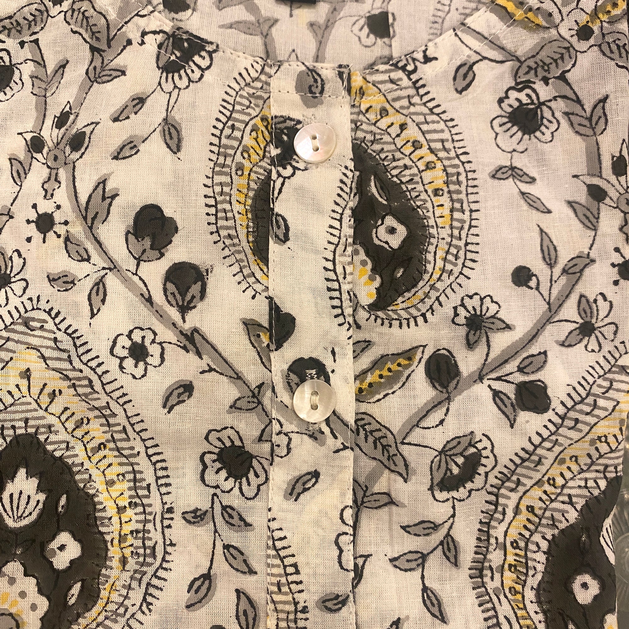 AR Floral Short Kurtas-5 Styles - Vintage India NYC