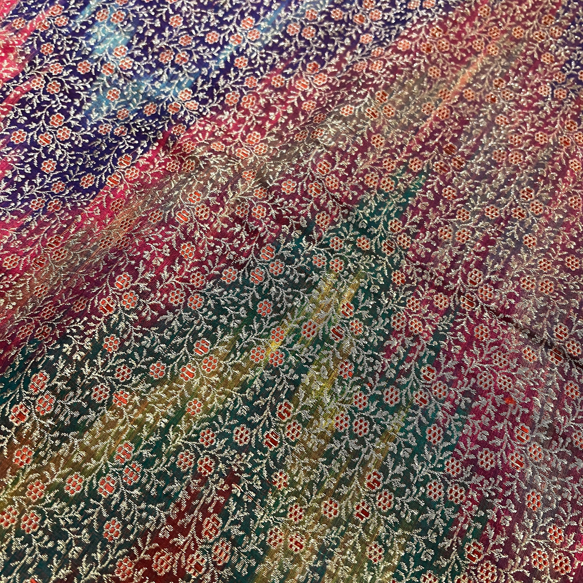 Vintage Banarasi Saree 758 - Vintage India NYC