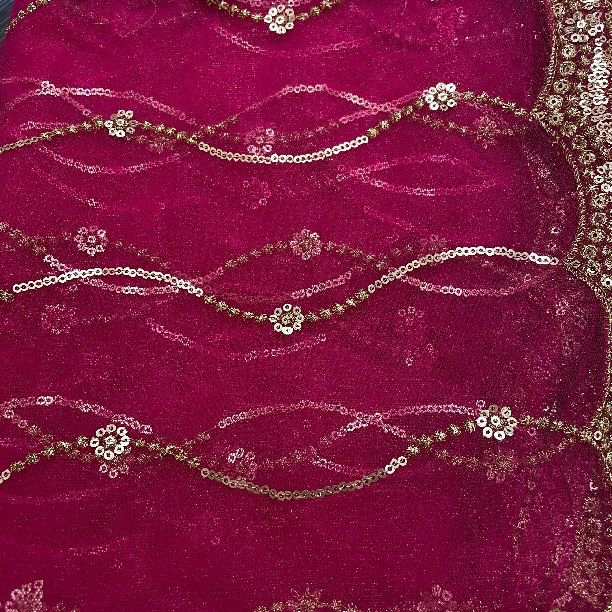 DT Gold Scallop Embroidered Dupatta - Vintage India NYC