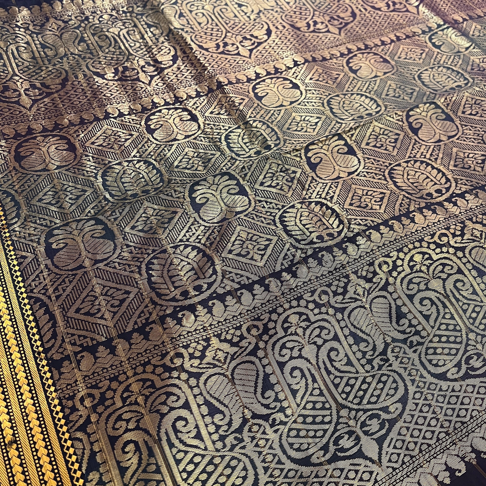 Navy & Gold Kanchipuram Saree - Vintage India NYC