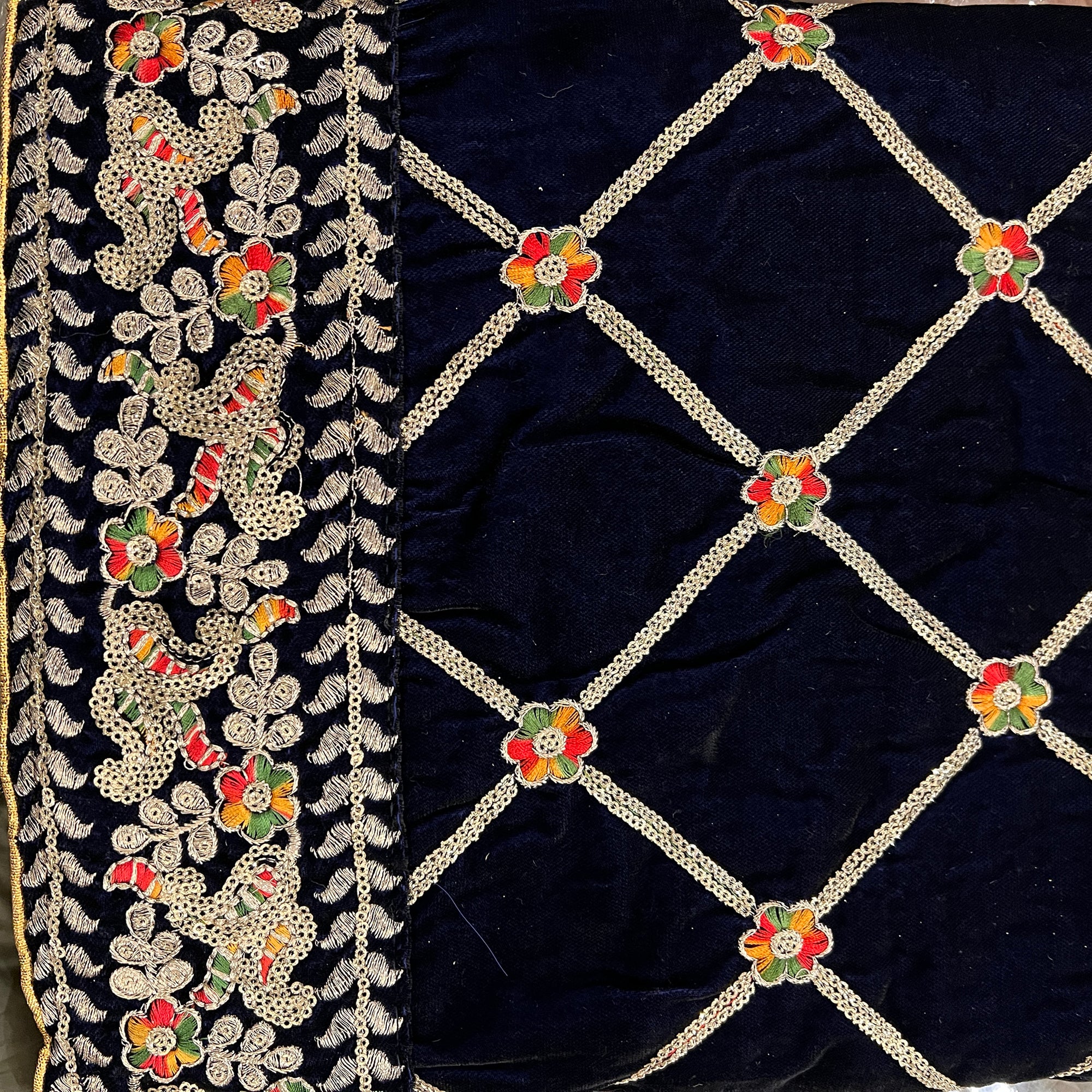 DT Mens Embroidered Velvet Dupatta - Vintage India NYC
