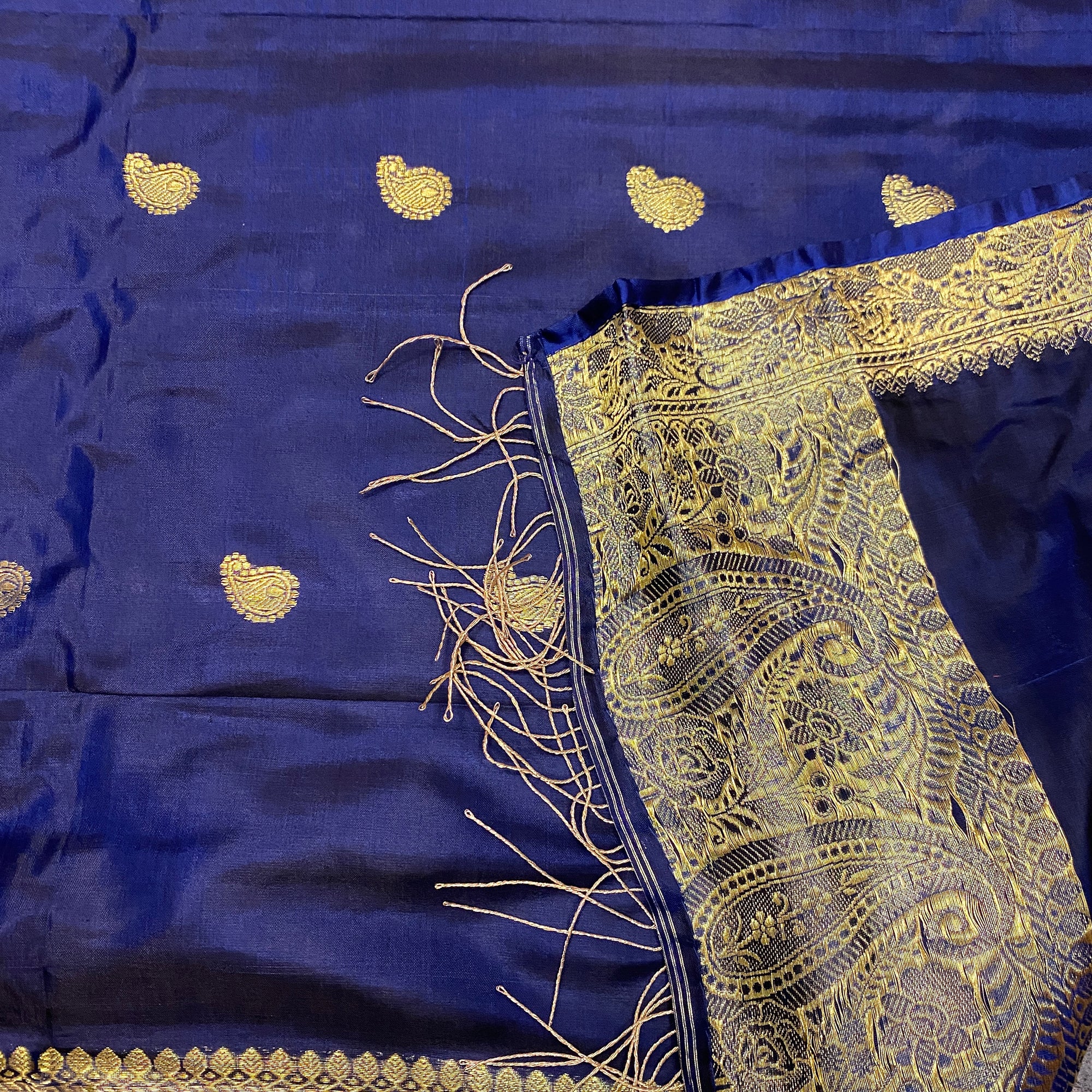 Handwoven Pure Silk and Gold Zari Dupatta Stoles-Many Colors - Vintage India NYC
